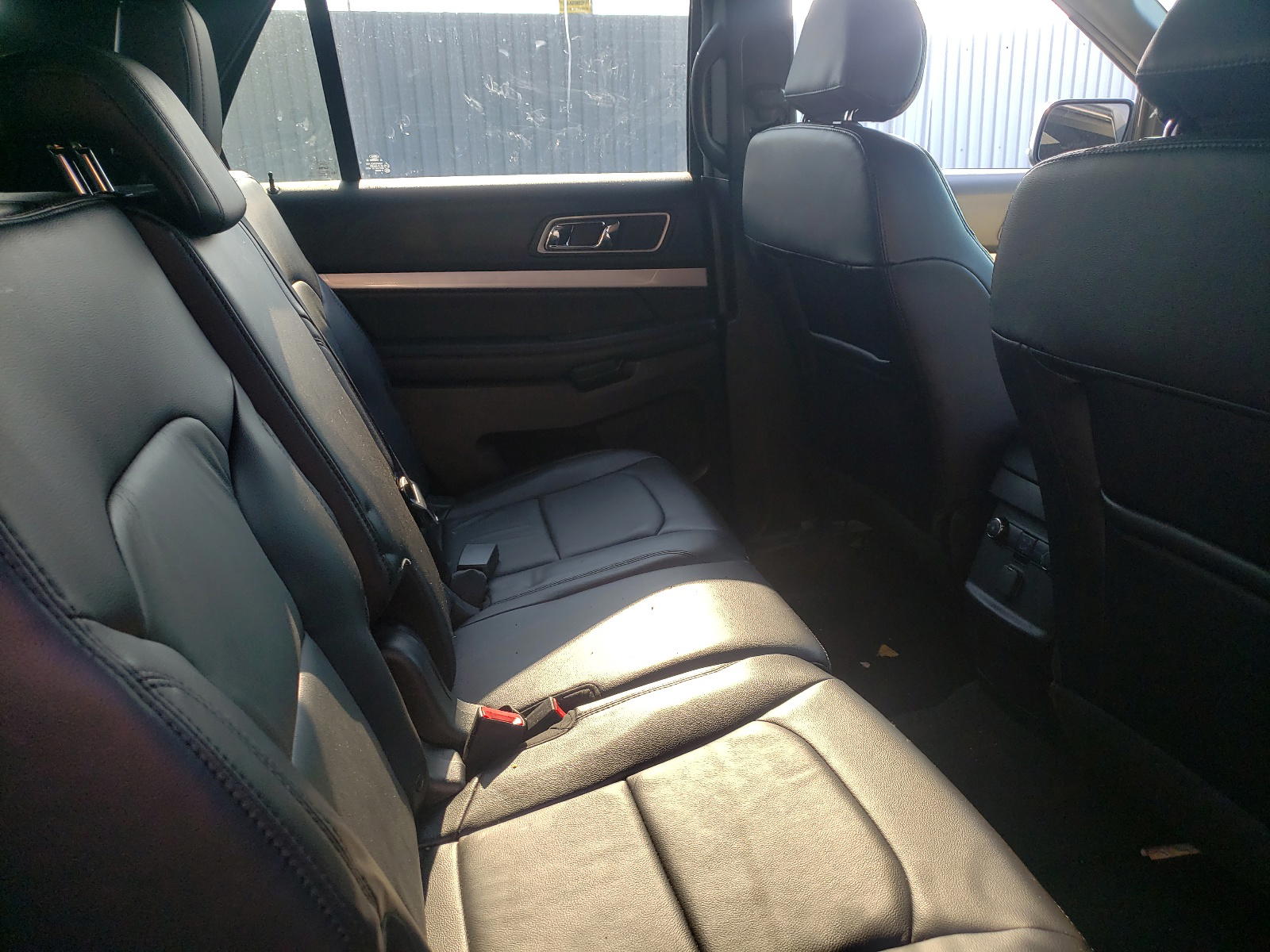 Photo 6 from auction – 2017 FORD EXPLORER X with VIN 1FM5K8D82HGC44116