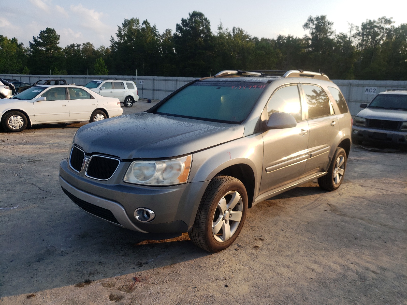 Photo 2 from auction – 2006 PONTIAC TORRENT with VIN 2CKDL63F466144056
