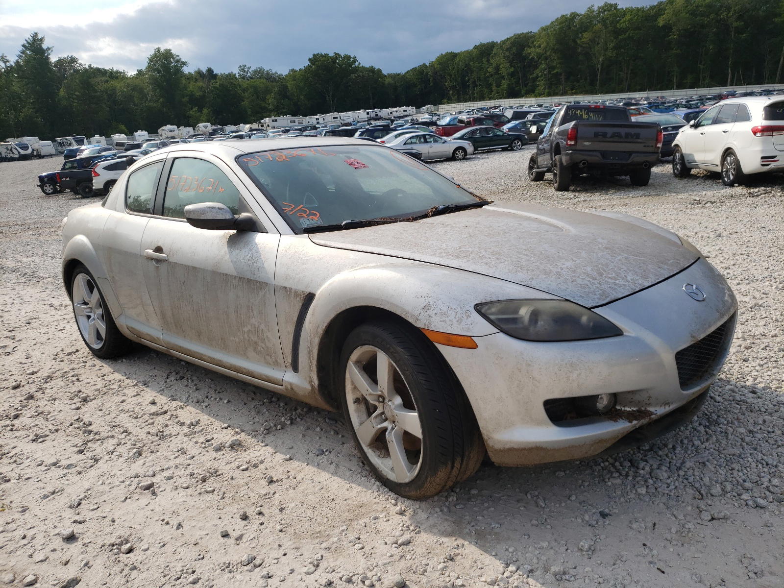 MAZDA RX8 2004 with VIN JM1FE173840100998 - Photo from auction