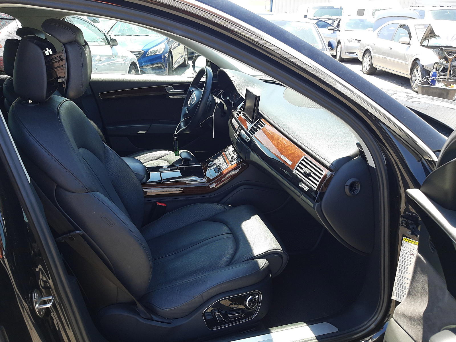 Photo 5 from auction – 2013 AUDI A8 L QUATT with VIN WAURGAFD1DN007371