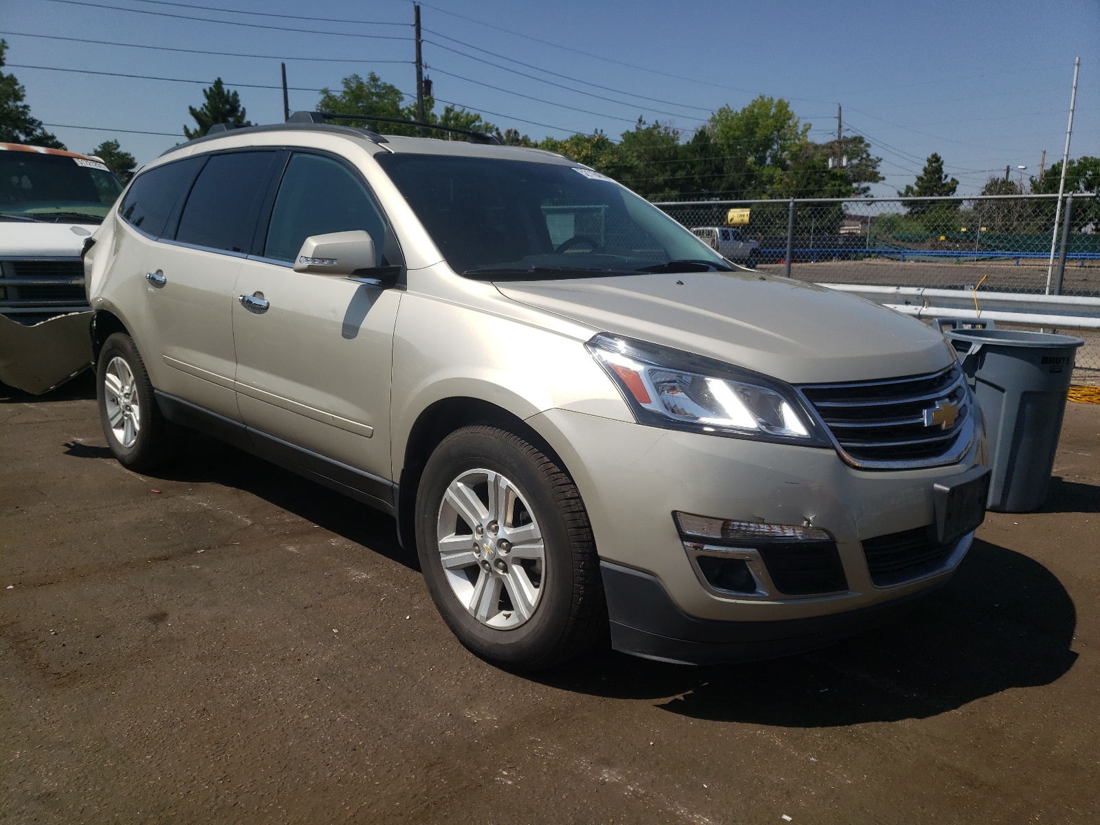 Photo 14 from auction – 2014 CHEVROLET TRAVERSE L with VIN 1GNKVGKD1EJ232943