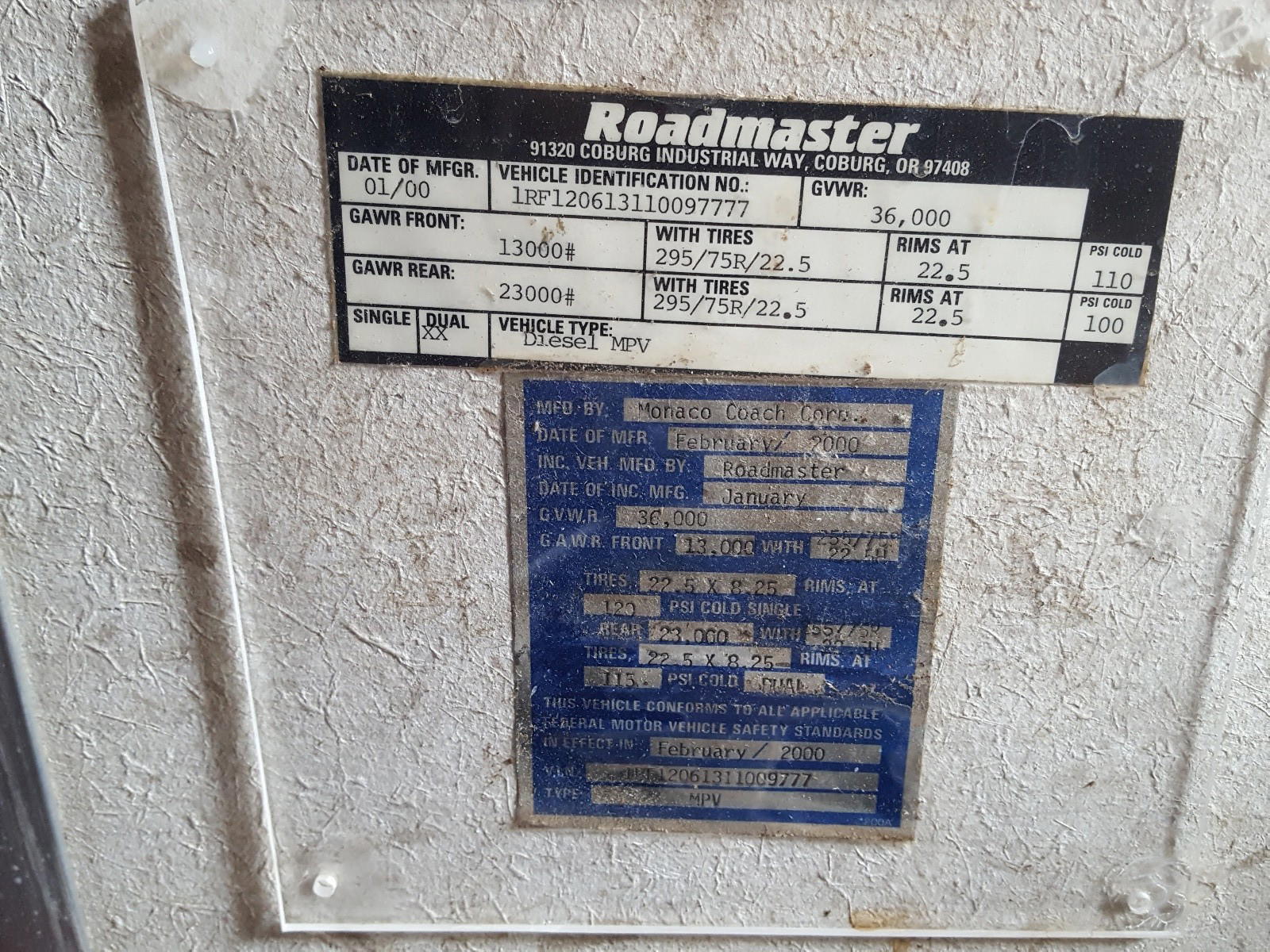 Photo 10 from auction – 2001 ROADMASTER RAIL MTRHM with VIN 1RF12061311009777