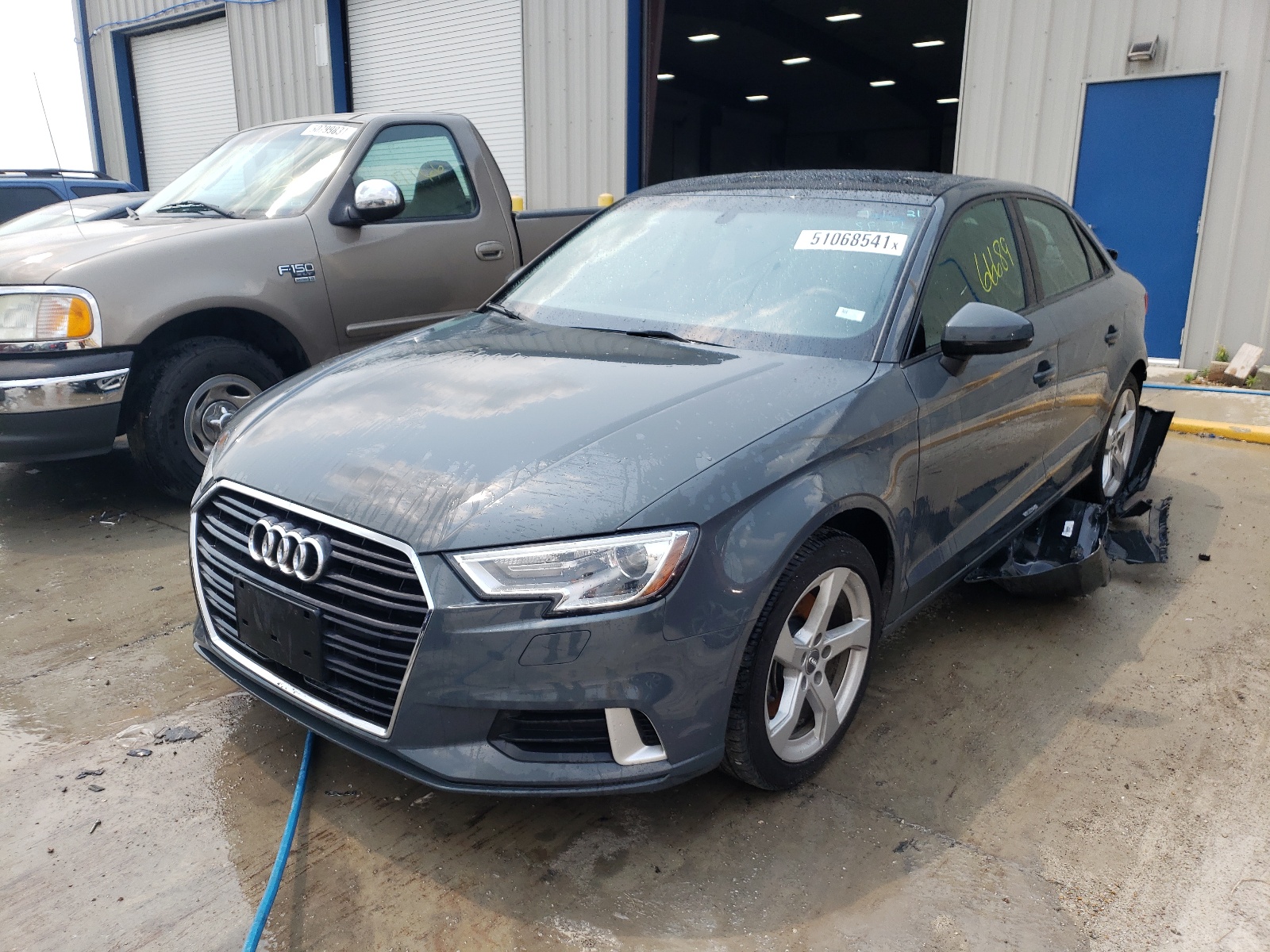 Zdjęcie 2 z aukcji – 2019 AUDI A3 PREMIUM z VIN WAUAUHFF7KA076764