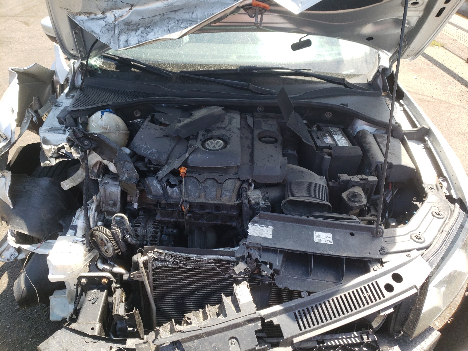 Photo 7 from auction – 2013 VOLKSWAGEN PASSAT S with VIN 1VWAH7A33DC027094
