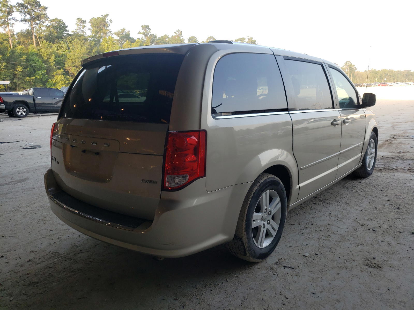 Photo 4 from auction – 2012 DODGE CARAVAN with VIN 2C4RDGDG2CR389665