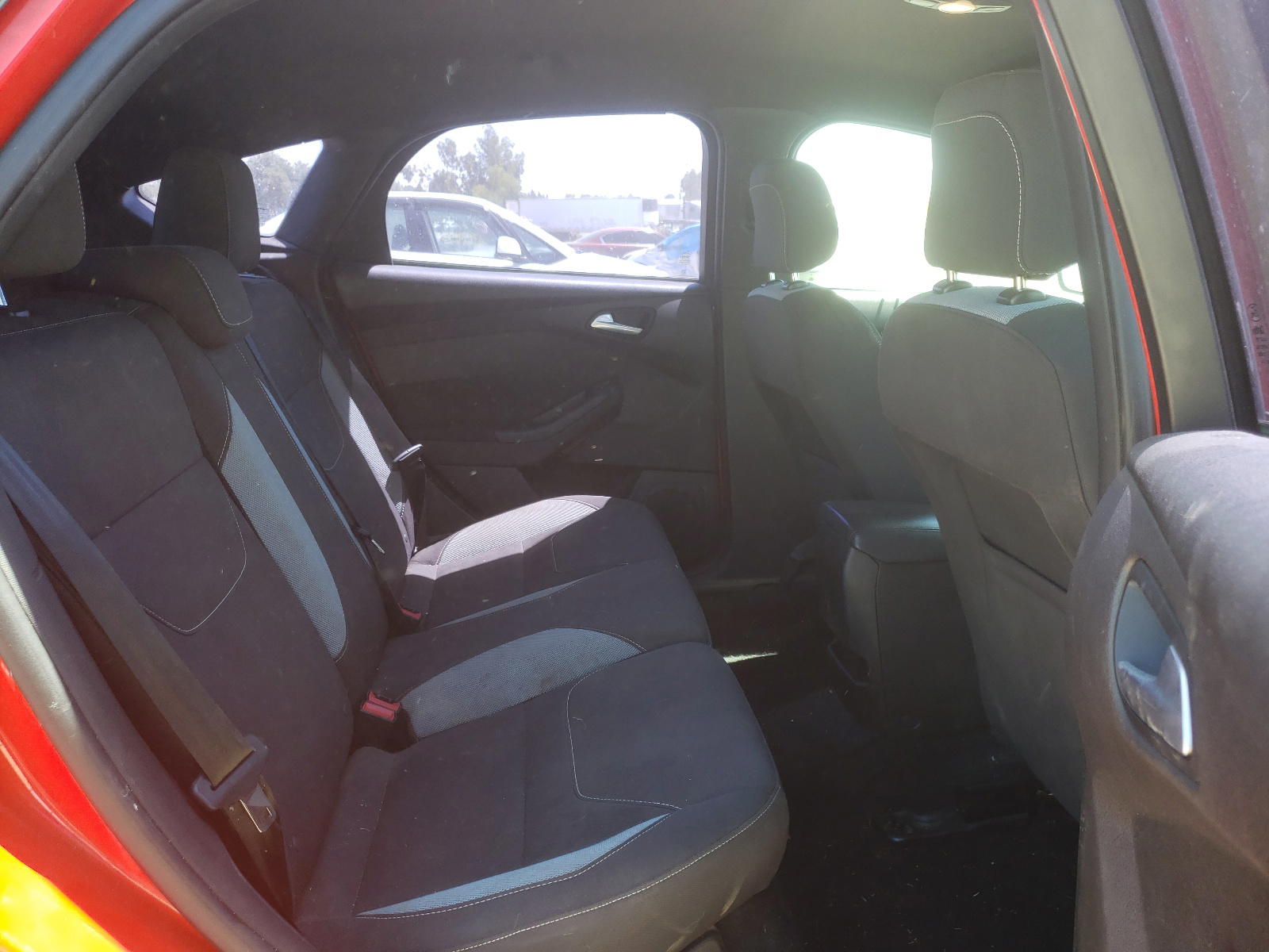 Photo 6 from auction – 2015 FORD FOCUS ST with VIN 1FADP3L97FL300804