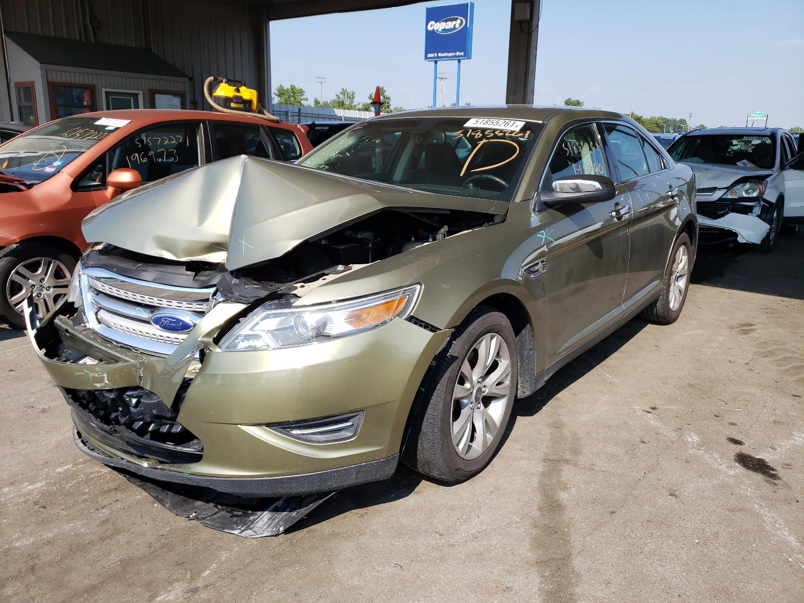 Photo 2 from auction – 2012 FORD TAURUS SEL with VIN 1FAHP2EW2CG118401