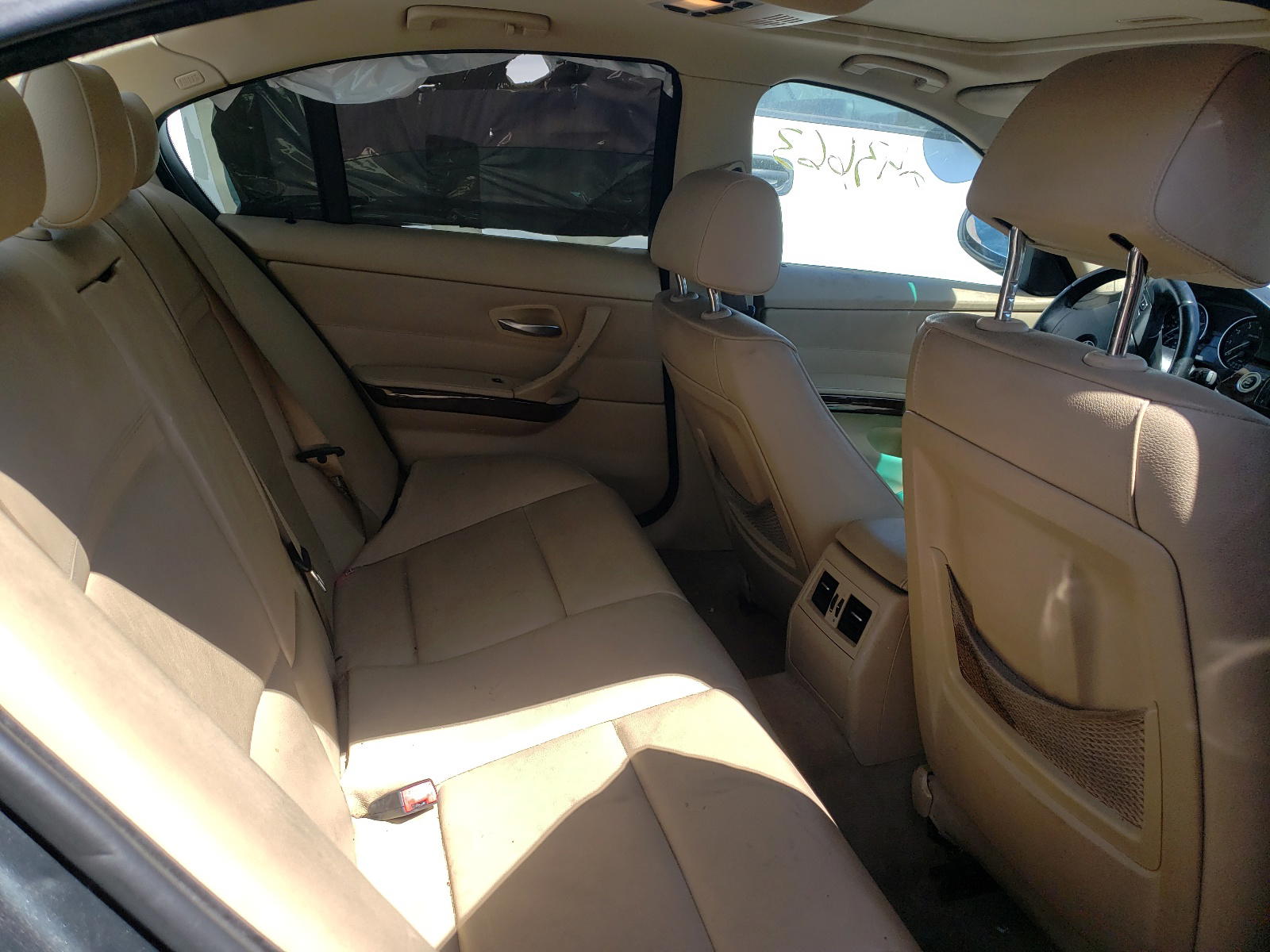 Photo 6 from auction – 2009 BMW 328 I with VIN WBAPH77579NM31384