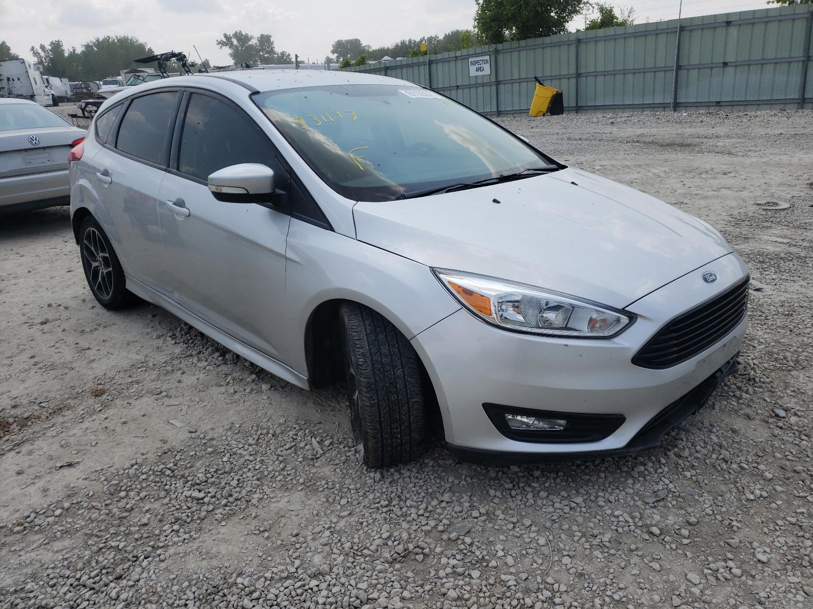 FORD FOCUS SE 2016 with VIN 1FADP3K28GL331193 - Photo from auction