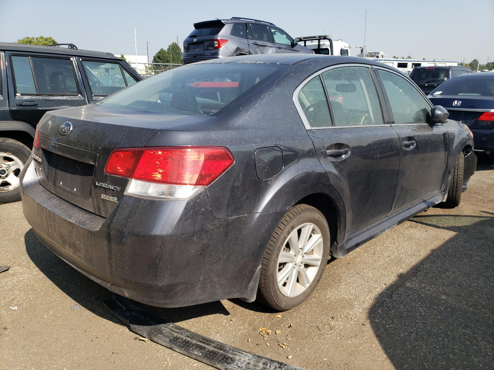Photo 4 from auction – 2011 SUBARU LEGACY 2.5 with VIN 4S3BMBC61B3255136