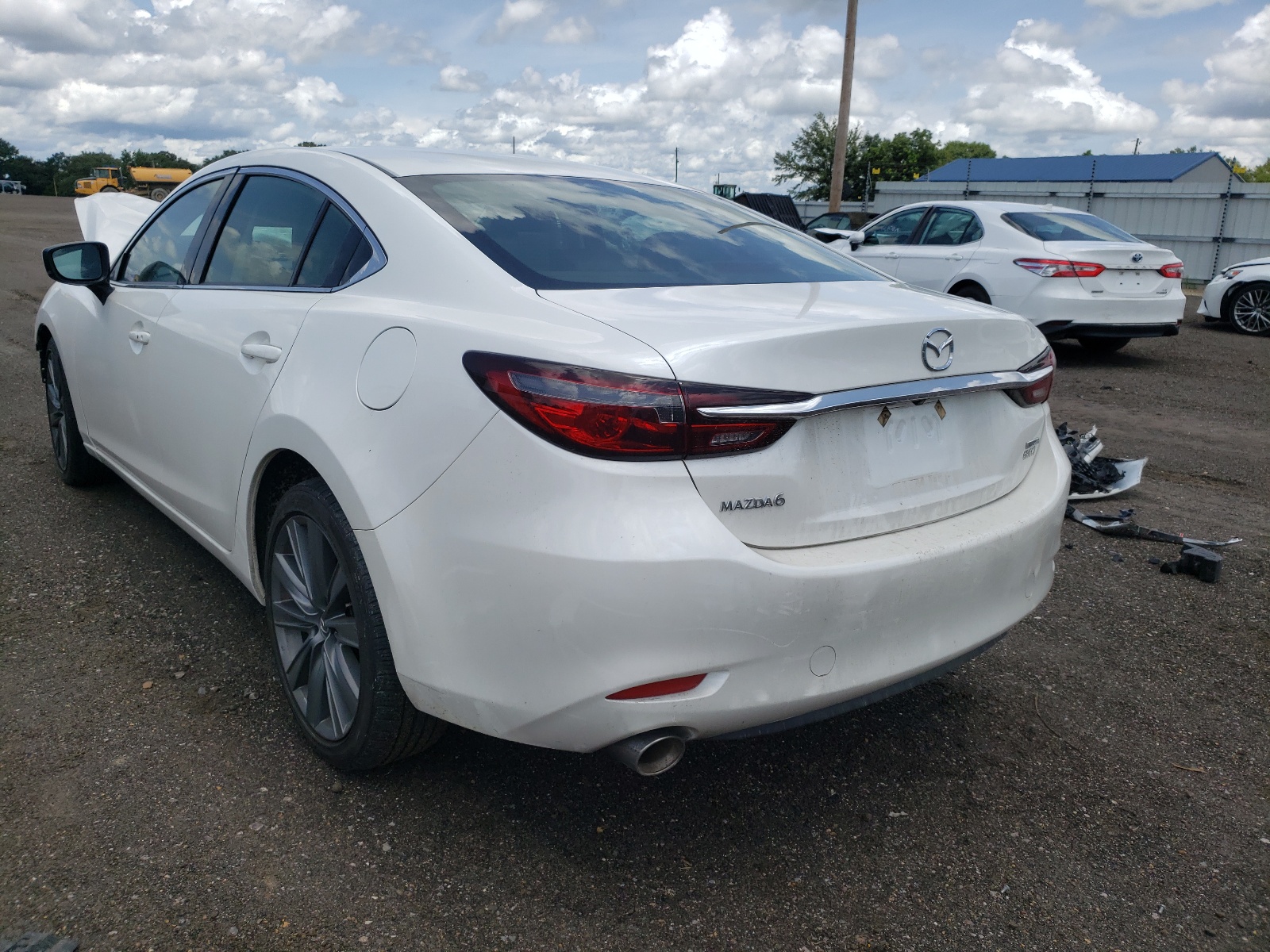 Photo 3 from auction – 2020 MAZDA 6 TOURING with VIN JM1GL1VM0L1518308
