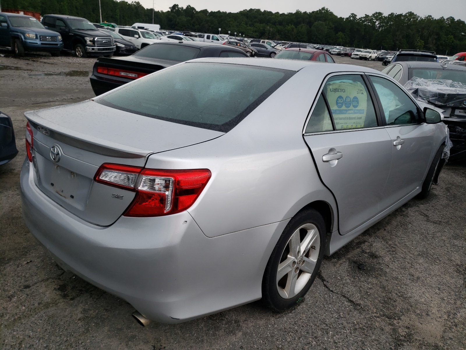 Photo 4 from auction – 2014 TOYOTA CAMRY L with VIN 4T1BF1FK4EU340026