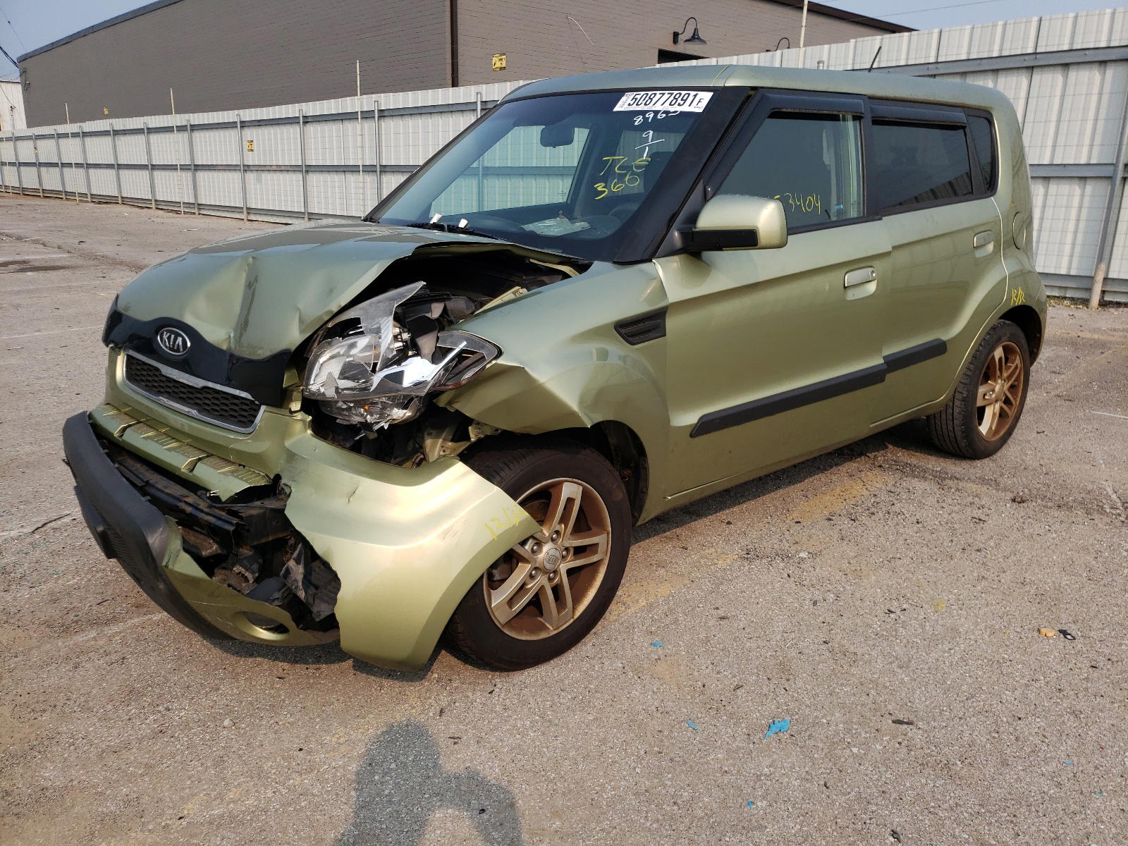 Photo 2 from auction – 2010 KIA SOUL + with VIN KNDJT2A2XA7038965
