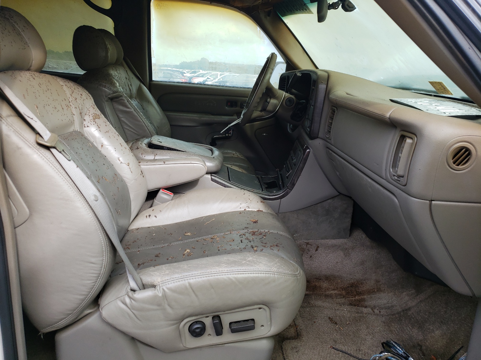 Photo 5 from auction – 2001 GMC DENALI with VIN 1GKEK63U21J267433