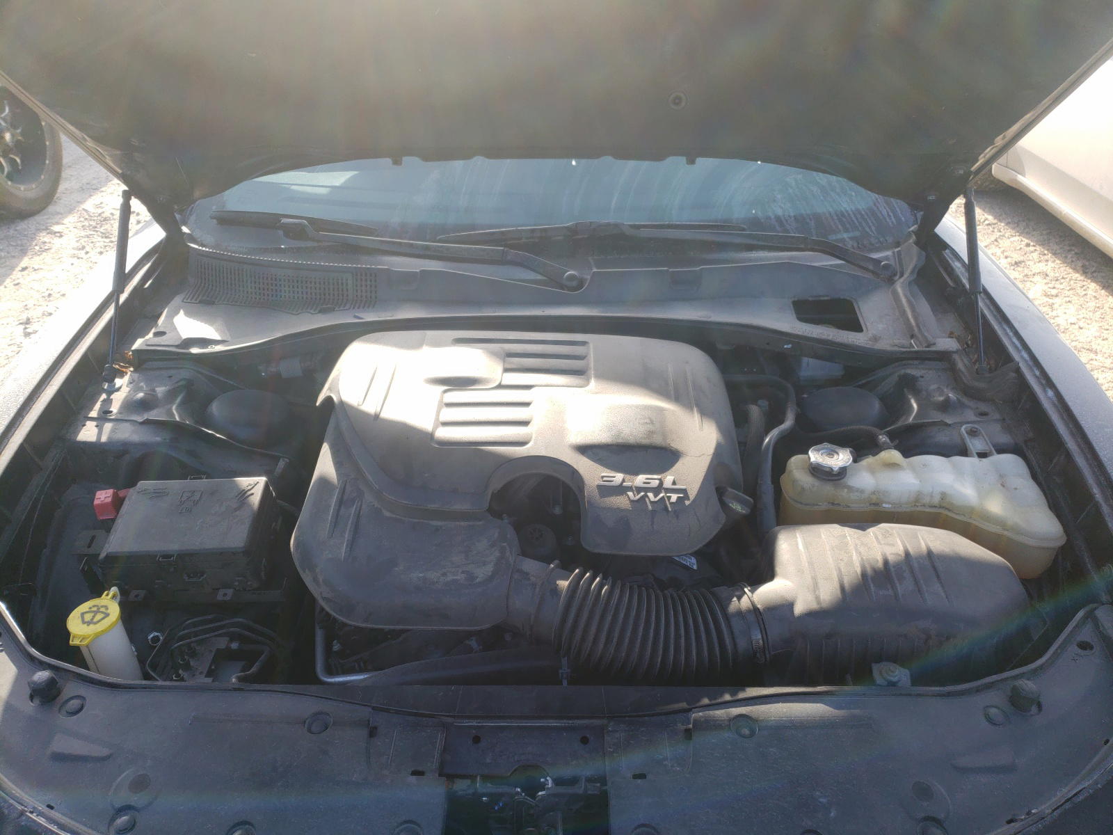 Photo 7 from auction – 2017 DODGE CHARGER SE with VIN 2C3CDXBG8HH643051