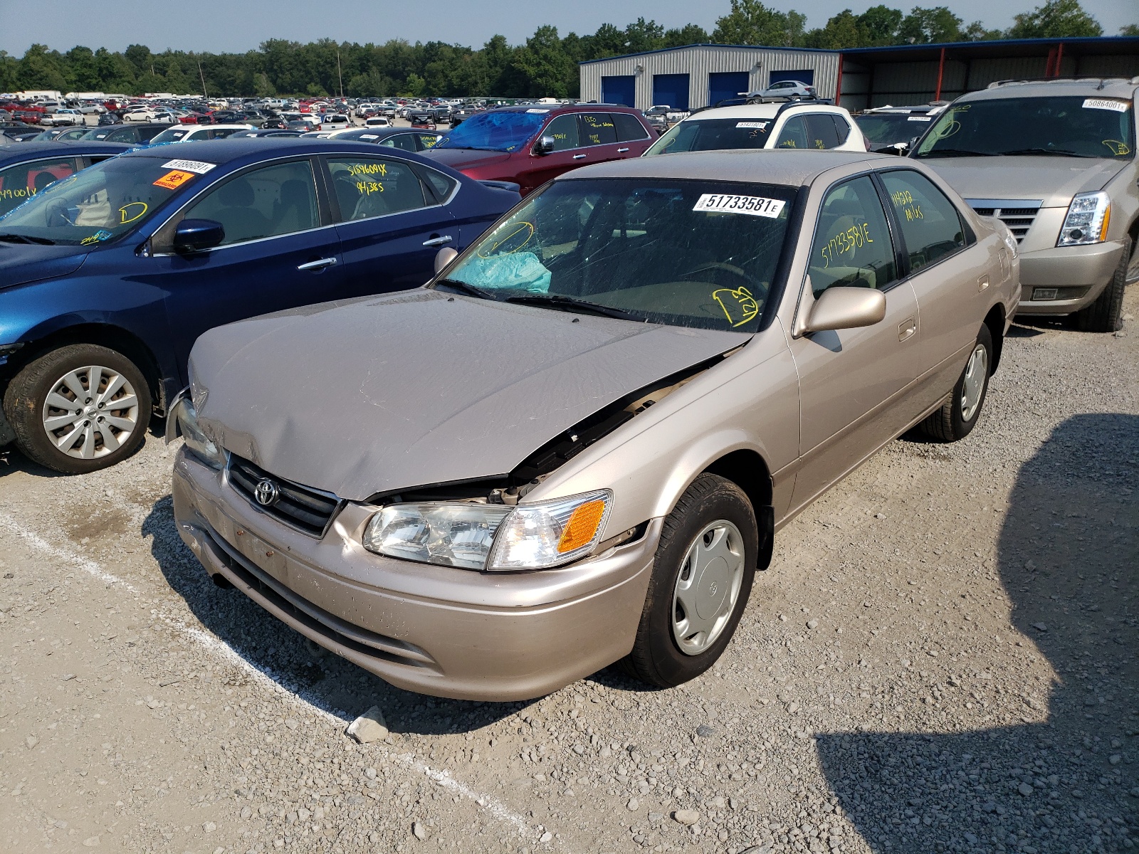 Photo 2 from auction – 2000 TOYOTA CAMRY CE with VIN 4T1BG22K4YU649346
