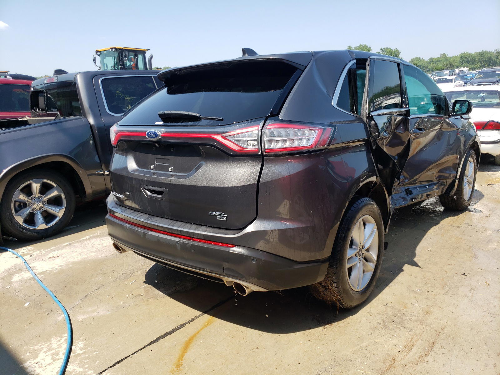 Photo 4 from auction – 2017 FORD EDGE SEL with VIN 2FMPK4J8XHBC04847