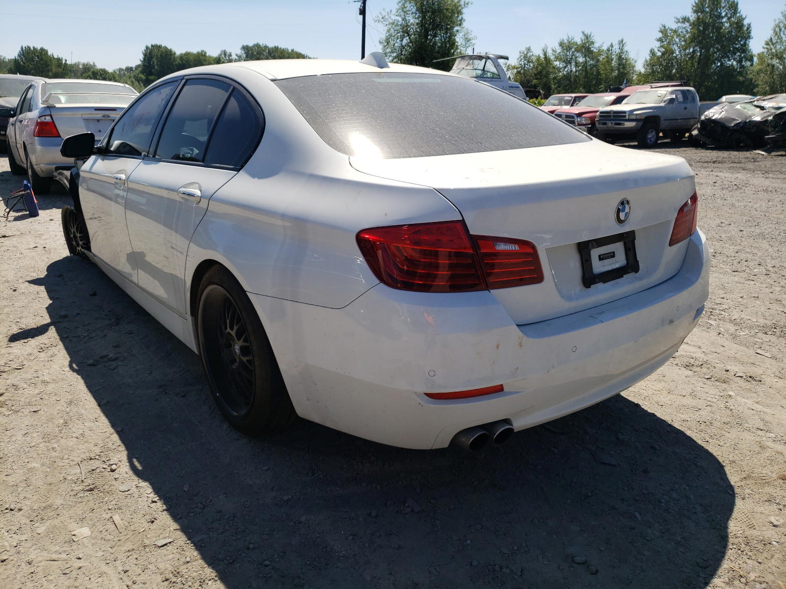 Photo 3 from auction – 2016 BMW 528 I with VIN WBA5A5C59GG354959