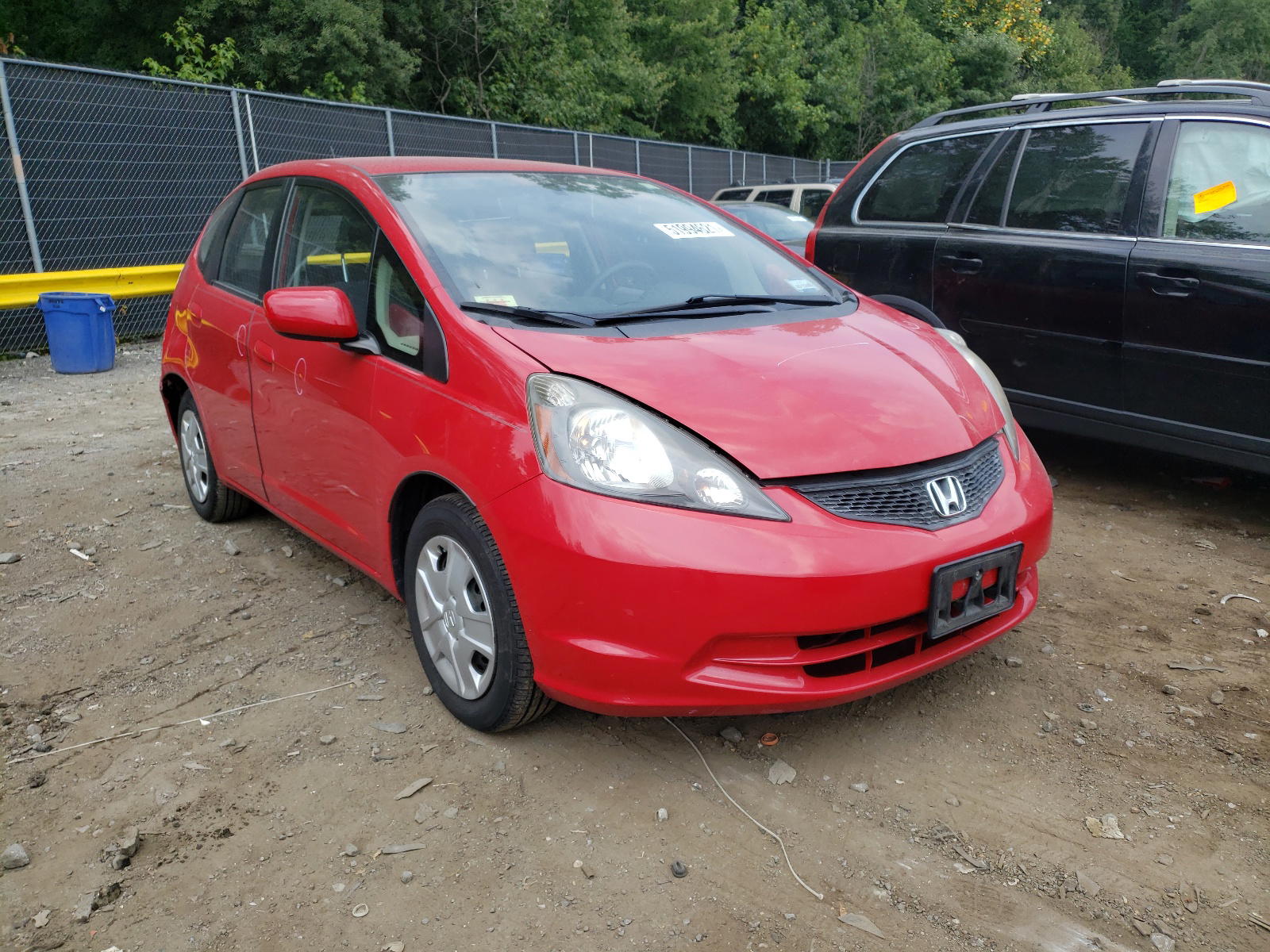 HONDA FIT 2013 with VIN JHMGE8H32DC080627 - Photo from auction
