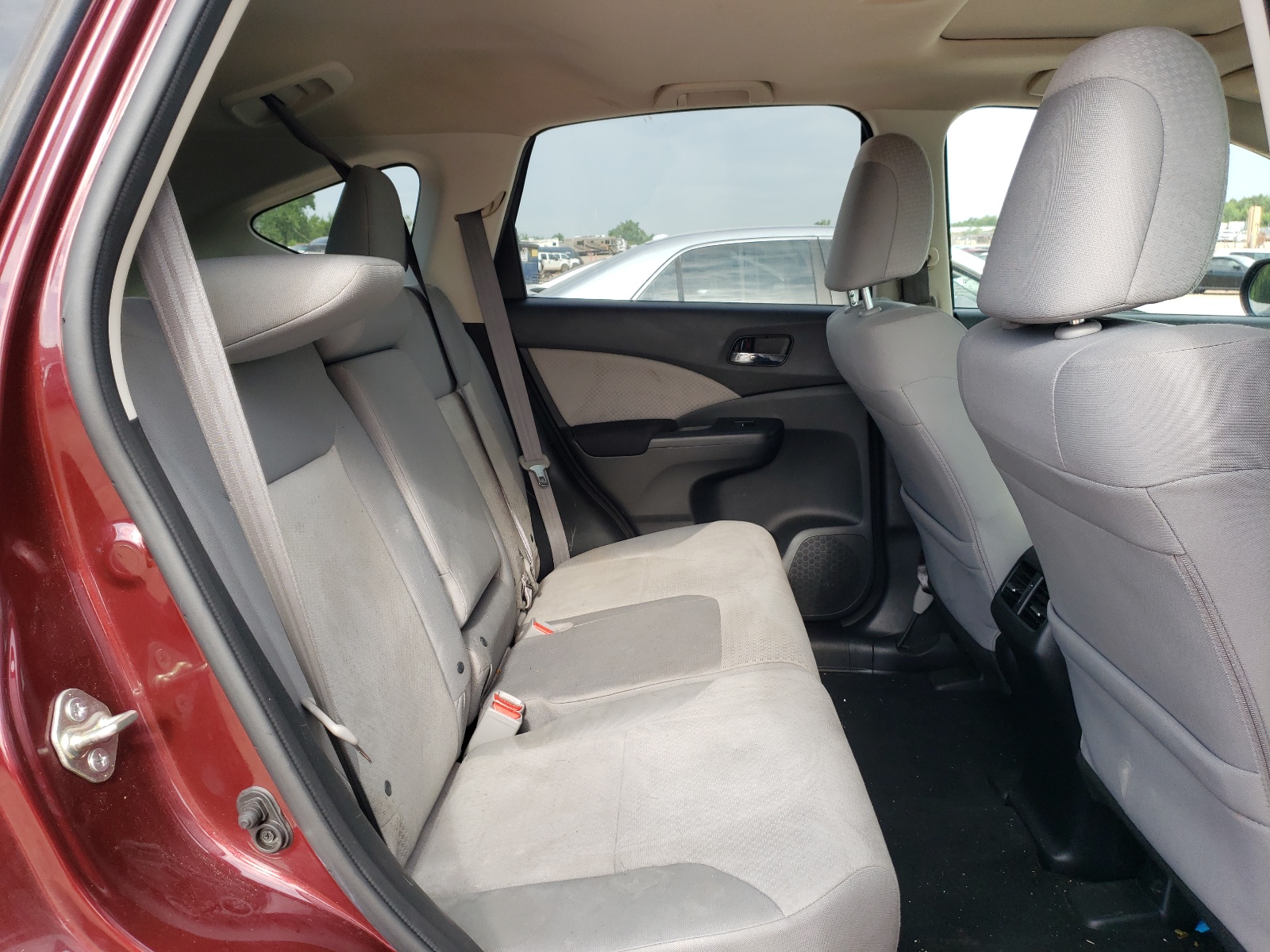 Photo 6 from auction – 2016 HONDA CR-V EX with VIN 2HKRM4H50GH680000