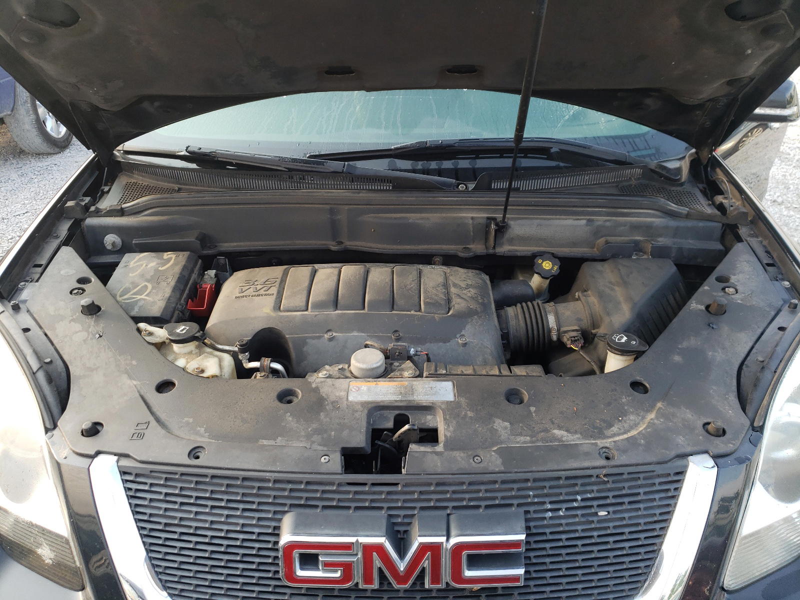 Photo 7 from auction – 2011 GMC ACADIA SLT with VIN 1GKKVRED7BJ242019