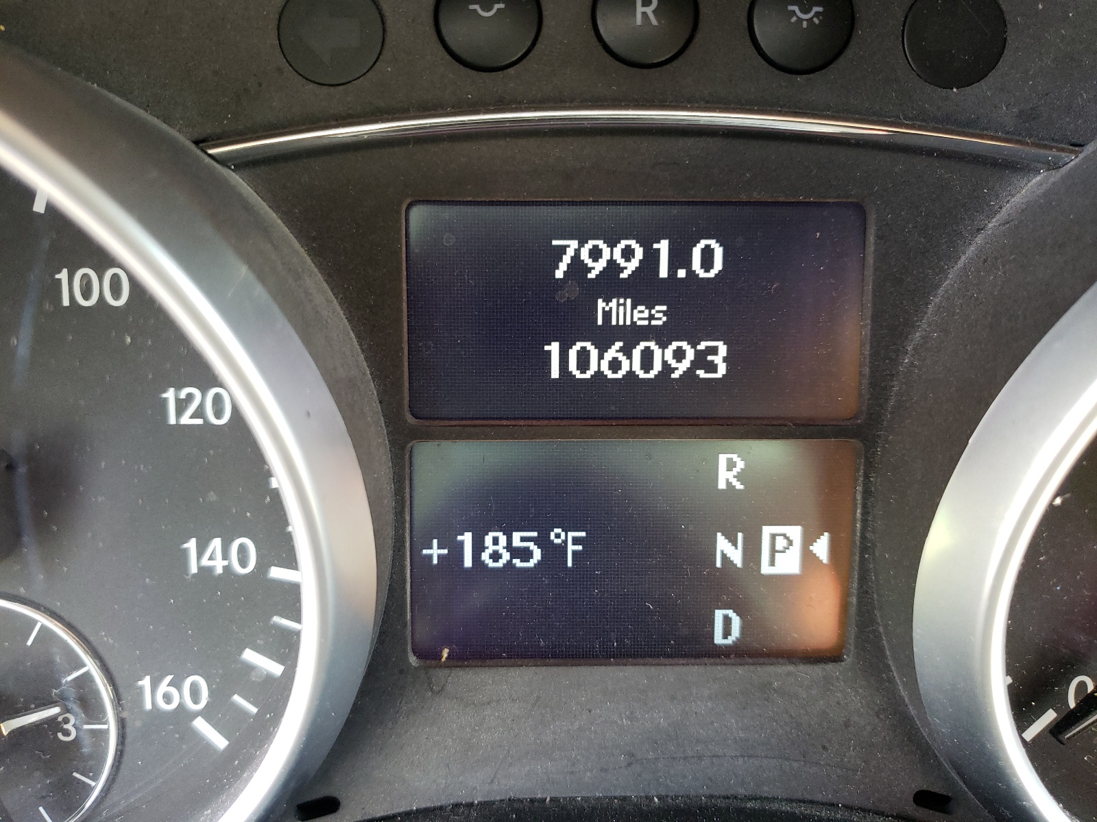 Photo 8 from auction – 2011 MERCEDES-BENZ ML 350 BLU with VIN 4JGBB2FB2BA705513