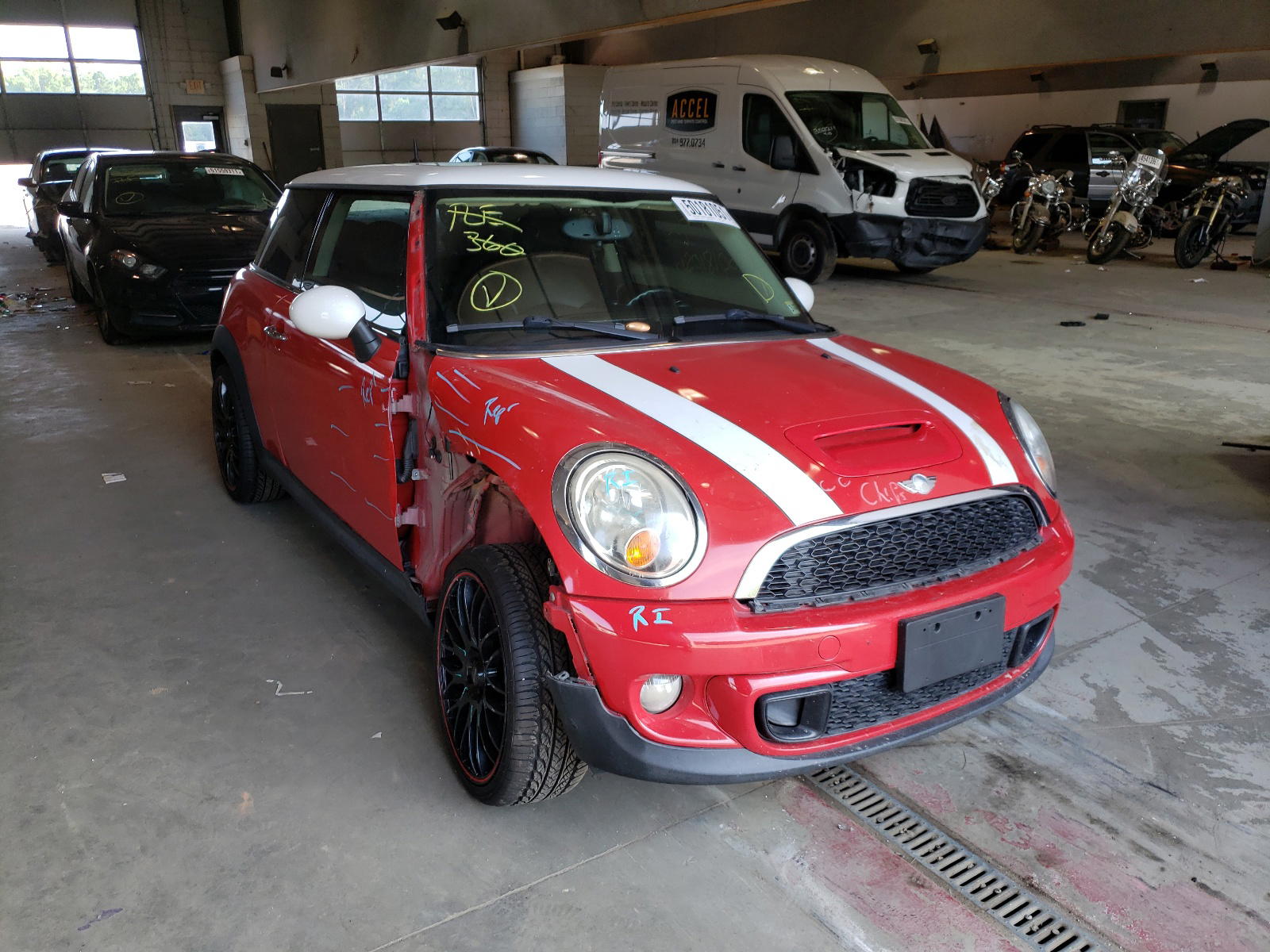 MINI COOPER S 2012 with VIN WMWSV3C53CTY25842 - Photo from auction