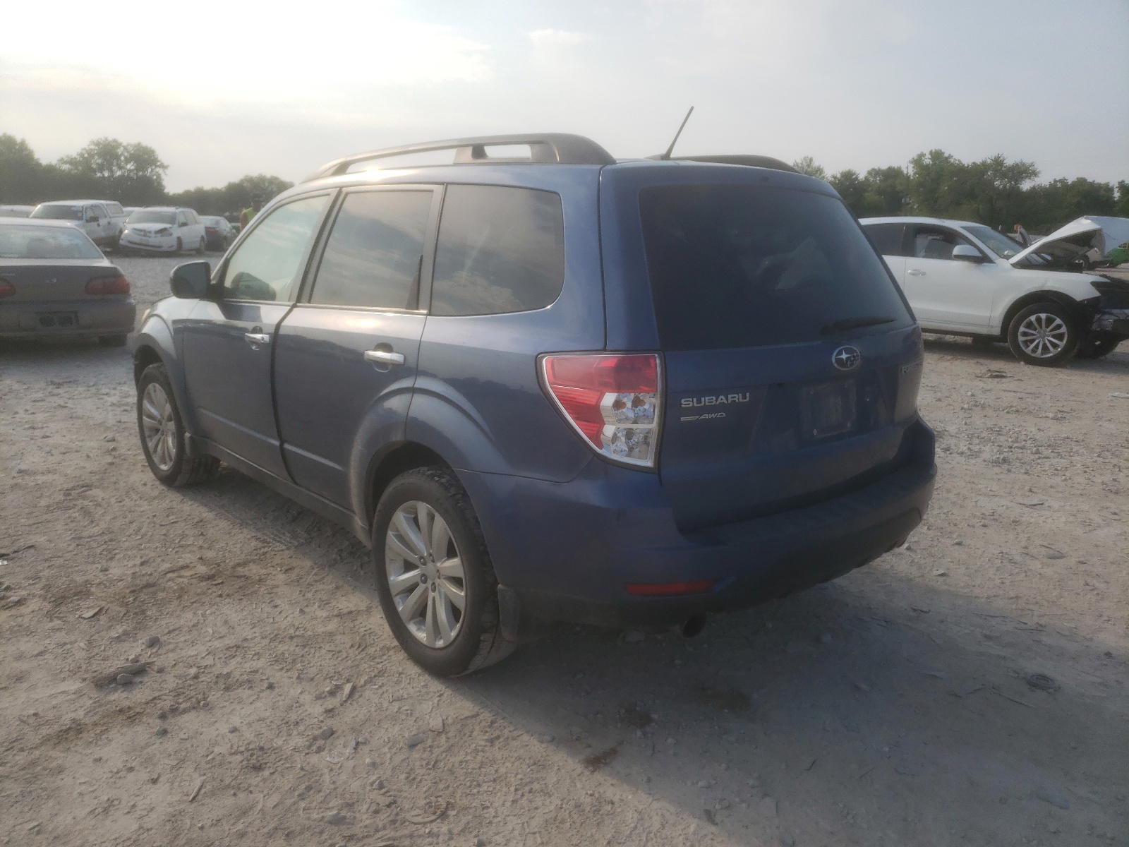 Photo 3 from auction – 2011 SUBARU FORESTER L with VIN JF2SHBFC7BH719606
