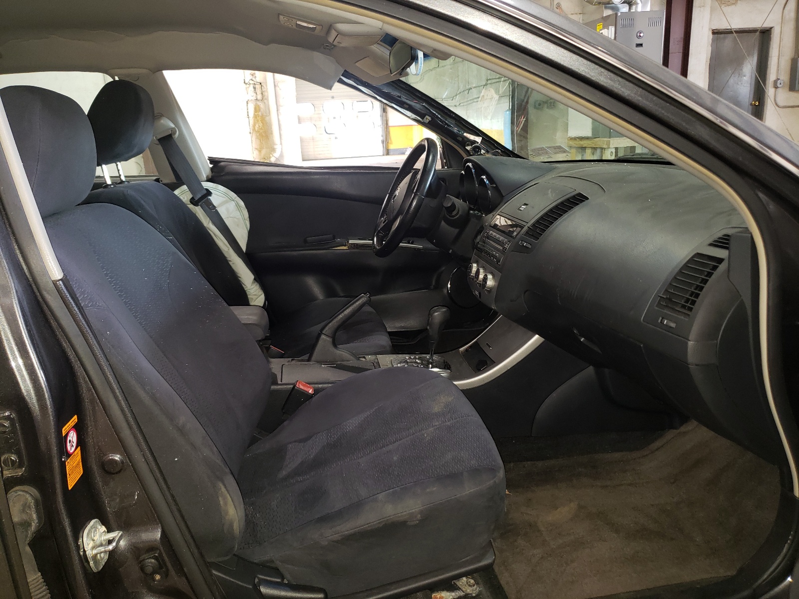 Photo 5 from auction – 2005 NISSAN ALTIMA SE with VIN 1N4BL11E15C956423