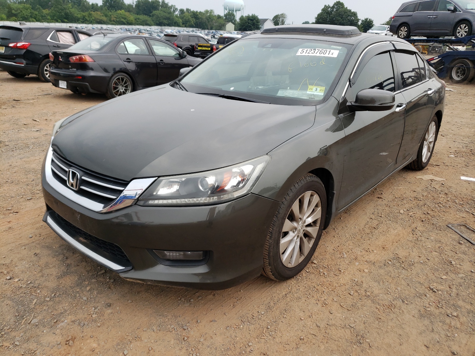 Photo 2 from auction – 2014 HONDA ACCORD EXL with VIN 1HGCR2F87EA003329