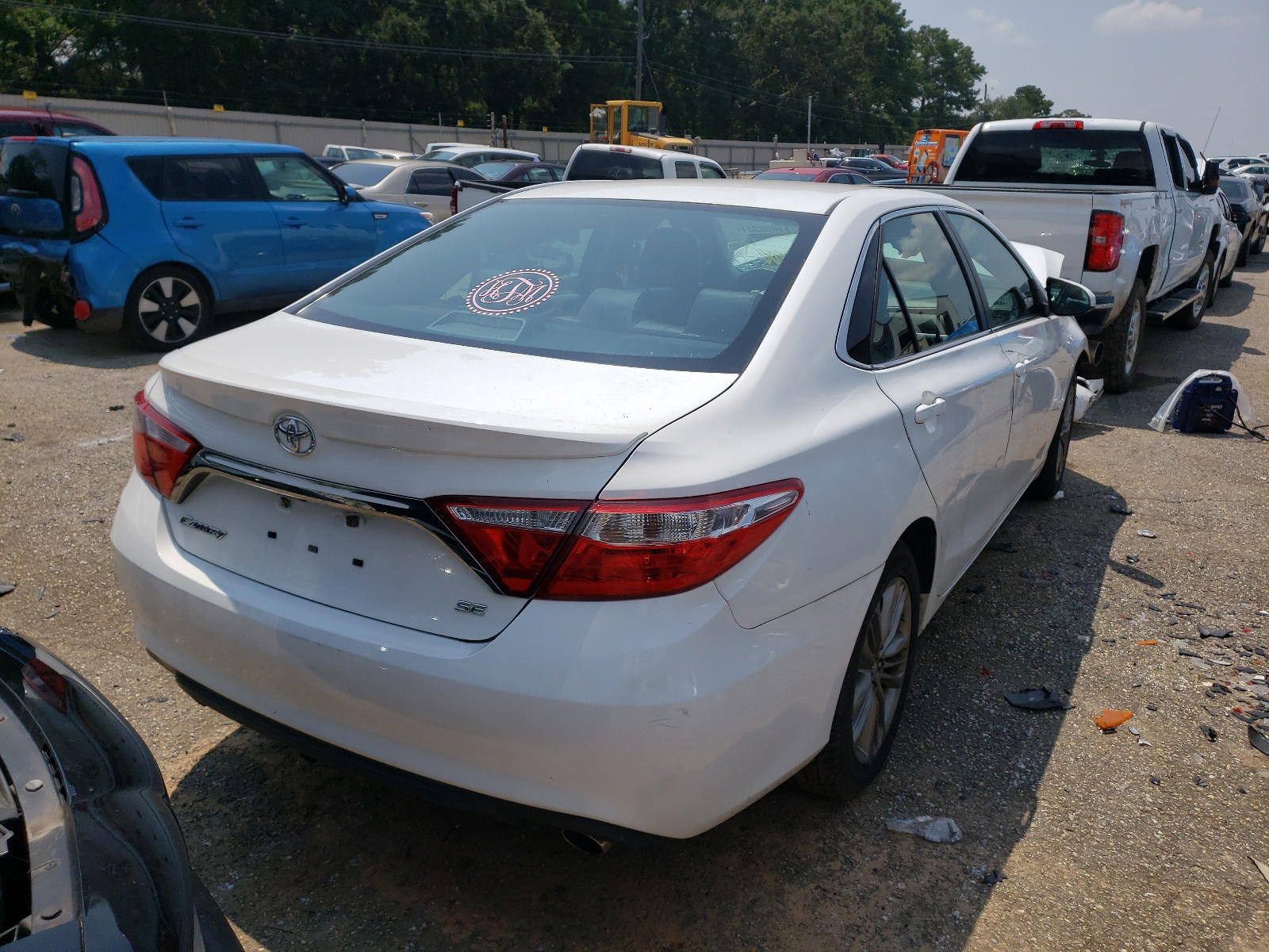 Photo 4 from auction – 2015 TOYOTA CAMRY with VIN 4T1BF1FK2FU067783