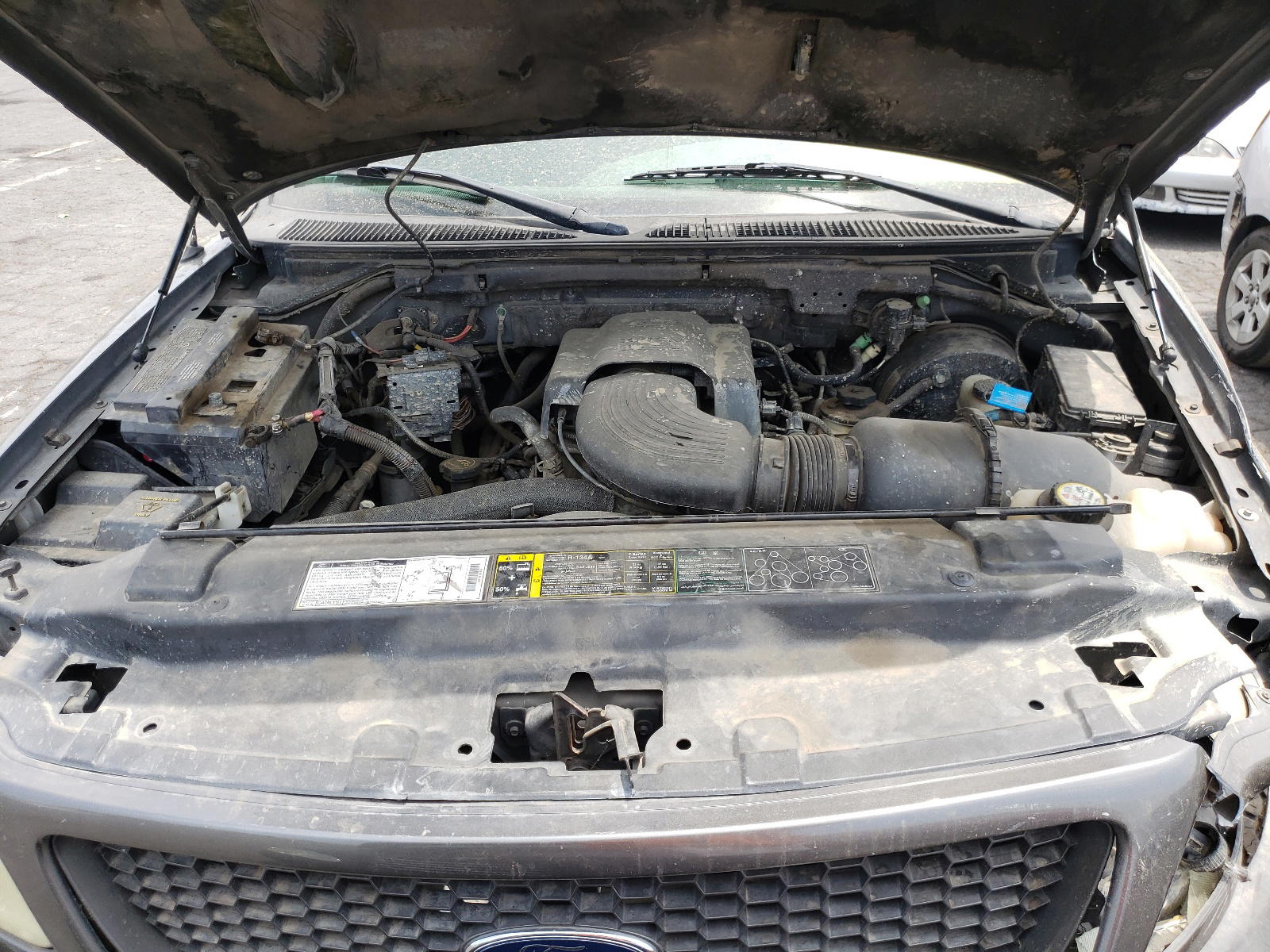 Photo 7 from auction – 2002 FORD F150 with VIN 1FTRX17W12NA93314