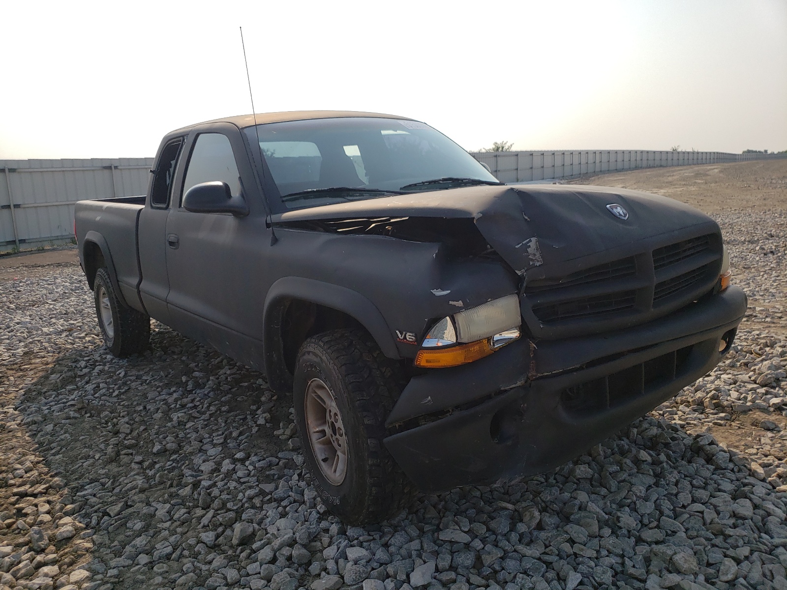 DODGE DAKOTA 2000 с VIN 1B7GG22X3YS777918 - Фото с аукциона