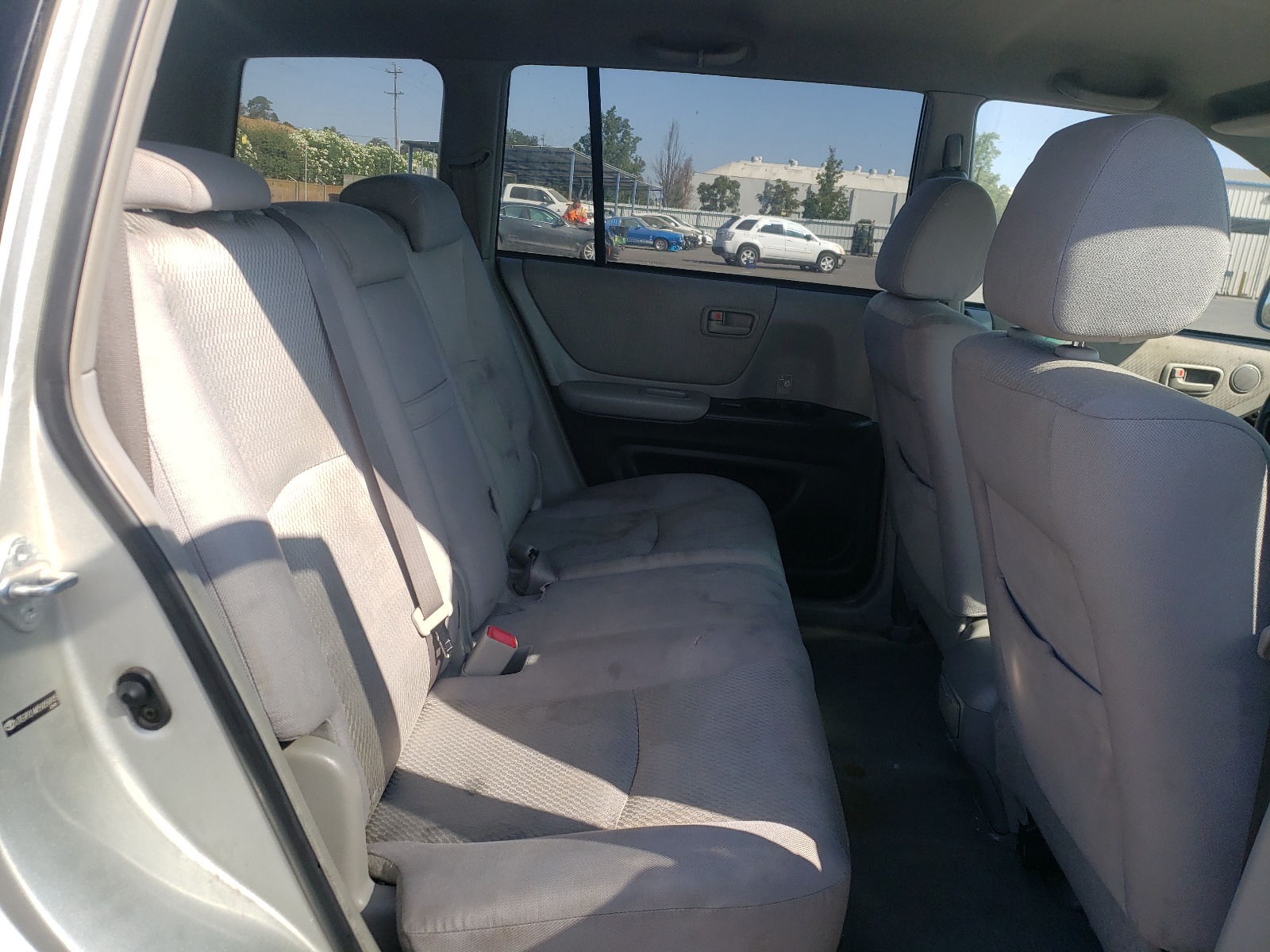صورة رقم 6 من المزاد - 2005 TOYOTA HIGHLANDER مع VIN JTEGP21A850050905