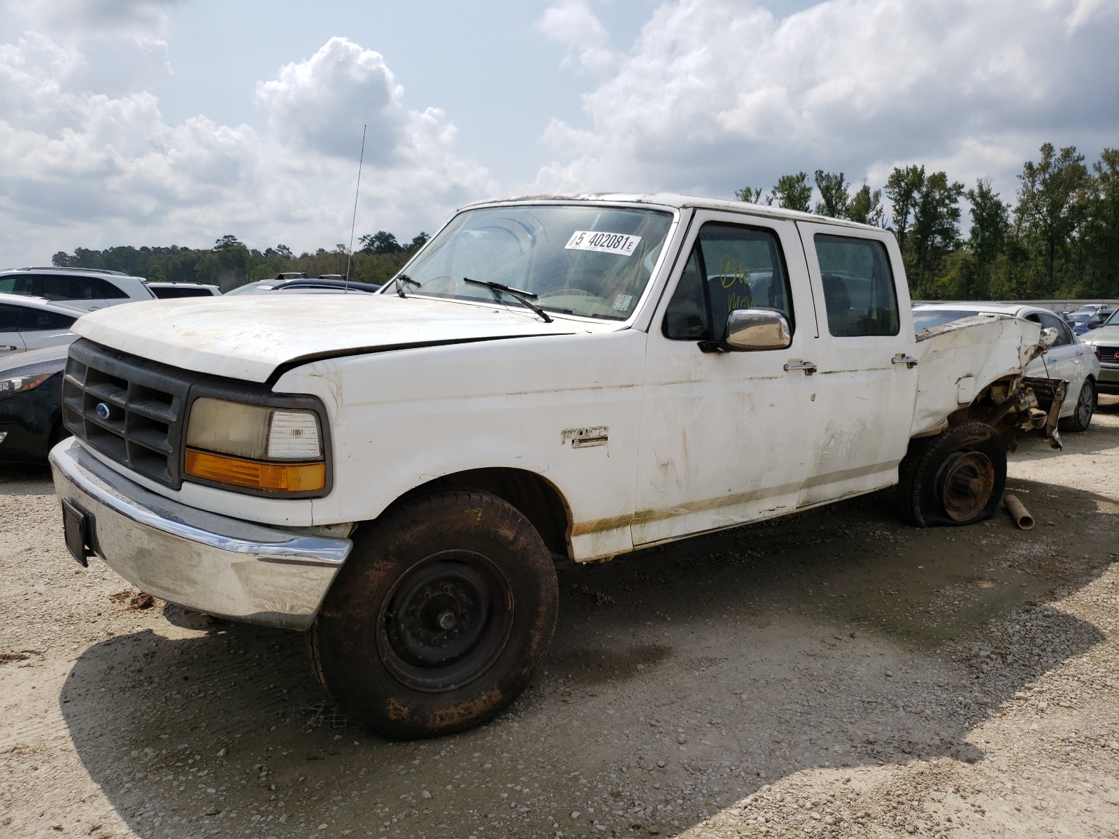 Photo 2 from auction – 1992 FORD F350 with VIN 2FTJW35H4NCA40505