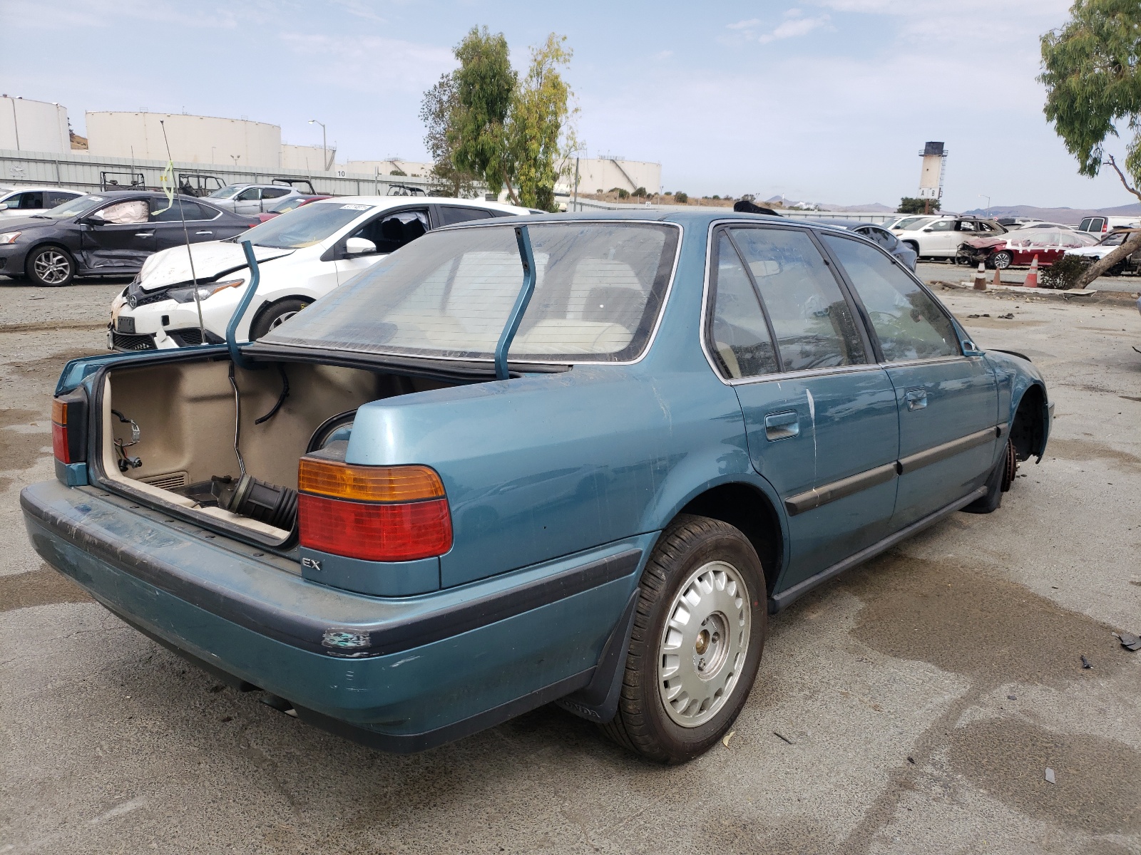 Photo 4 from auction – 1990 HONDA ACCORD EX with VIN JHMCB7663LC037265