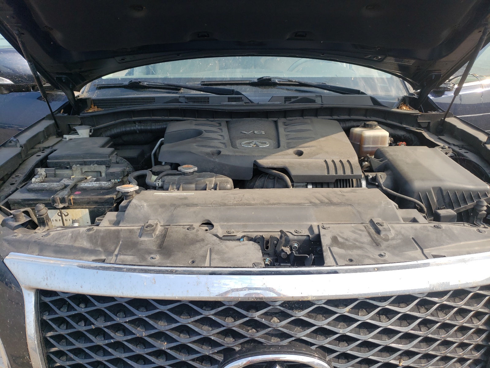 Photo 7 from auction – 2015 INFINITI QX80 with VIN JN8AZ2ND3F9770512
