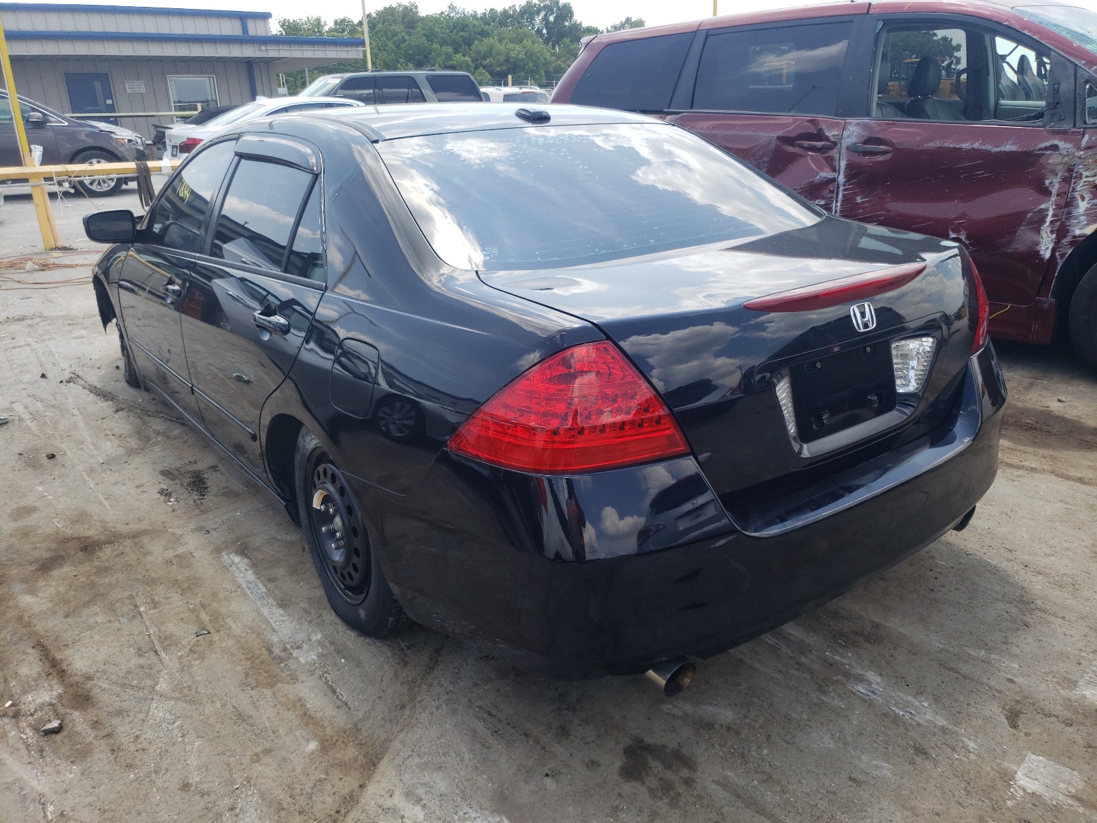Photo 3 from auction – 2006 HONDA ACCORD EX with VIN 1HGCM66816A041114
