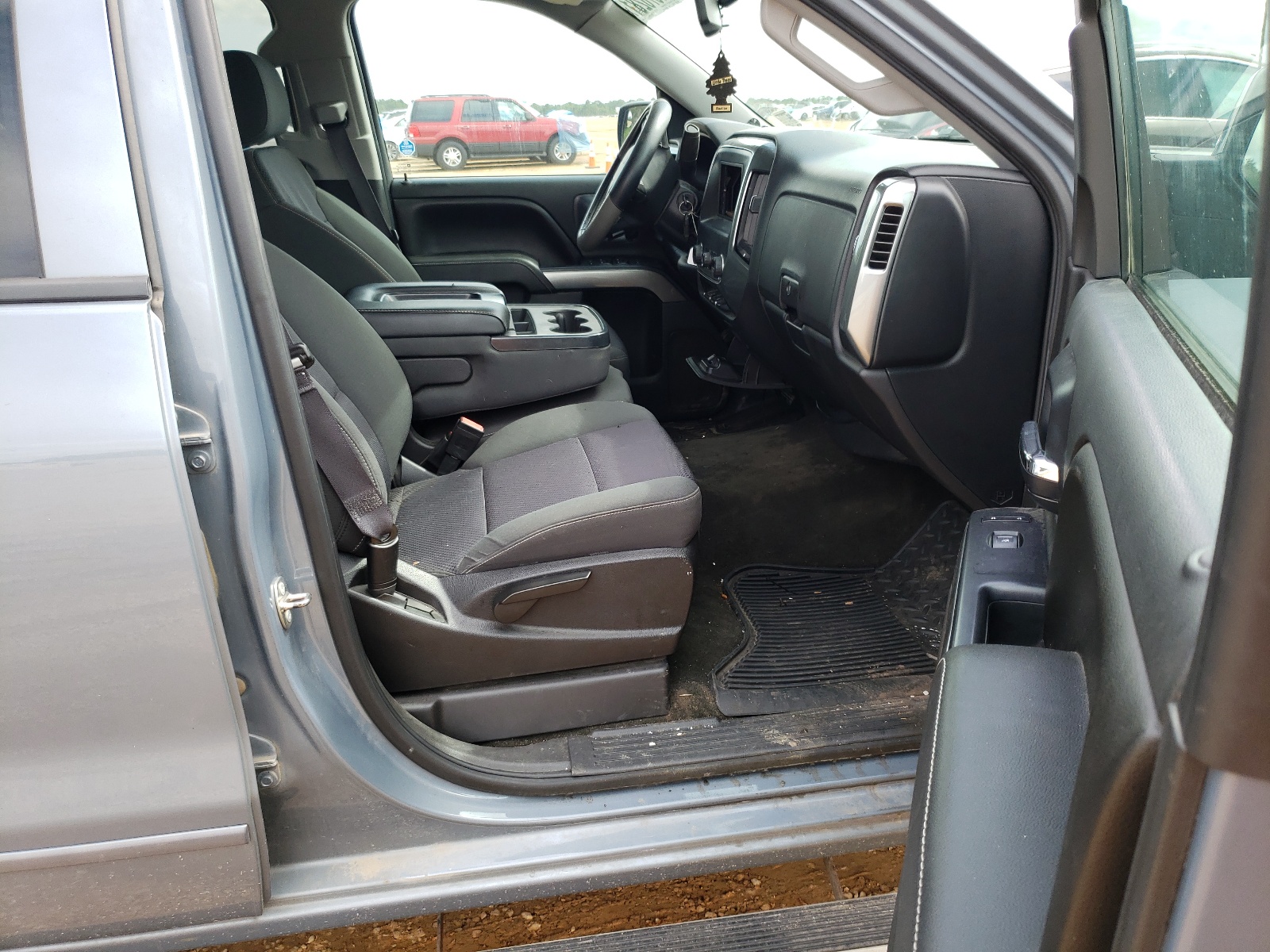 Photo 5 from auction – 2015 CHEVROLET SILVERADO with VIN 3GCPCREC7FG481852