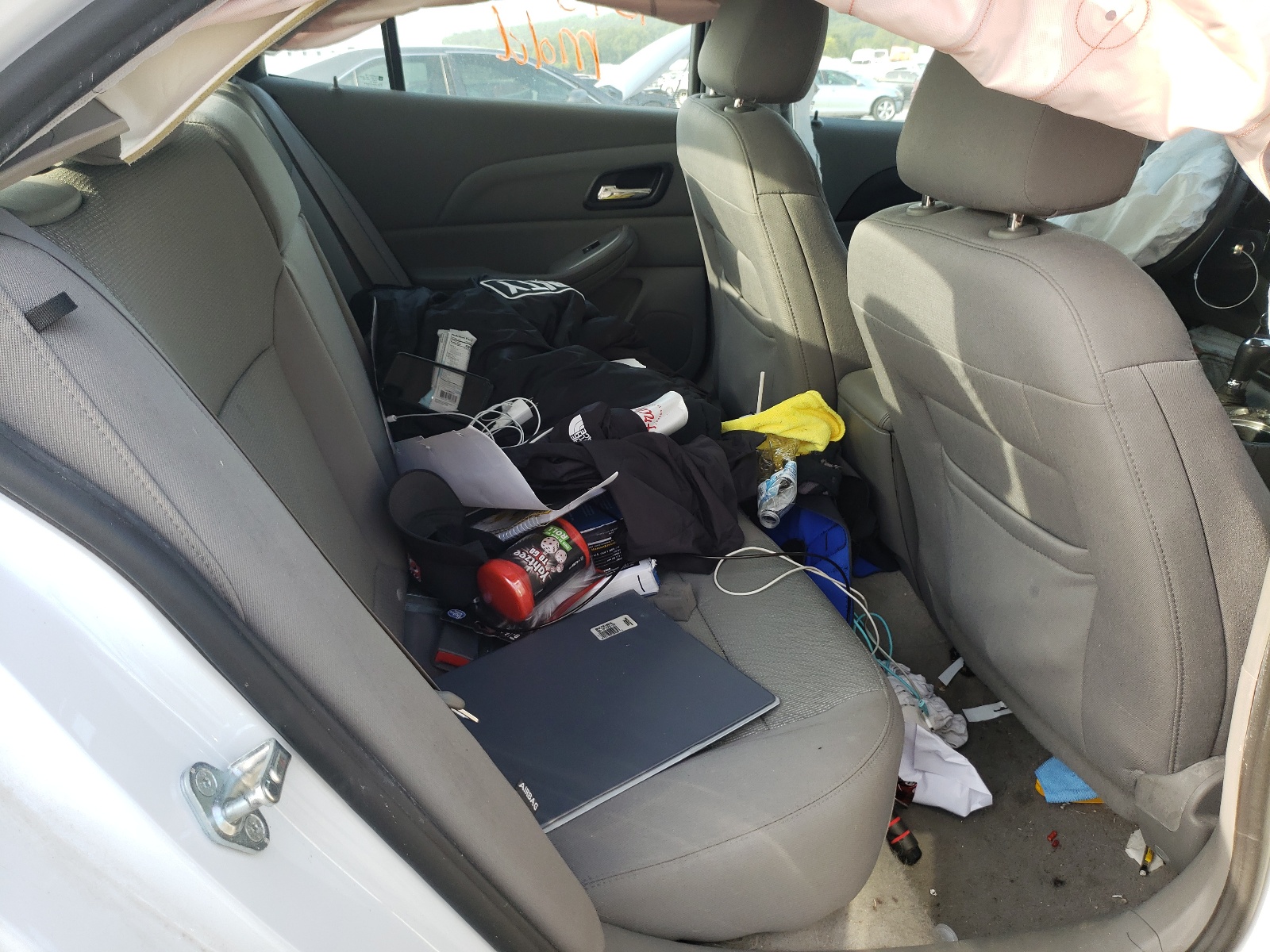 Photo 6 from auction – 2015 CHEVROLET MALIBU LS with VIN 1G11B5SL9FF305854