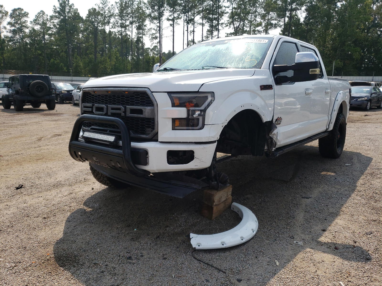 Photo 2 from auction – 2017 FORD F150 SUPER with VIN 1FTEW1EF2HFB31656