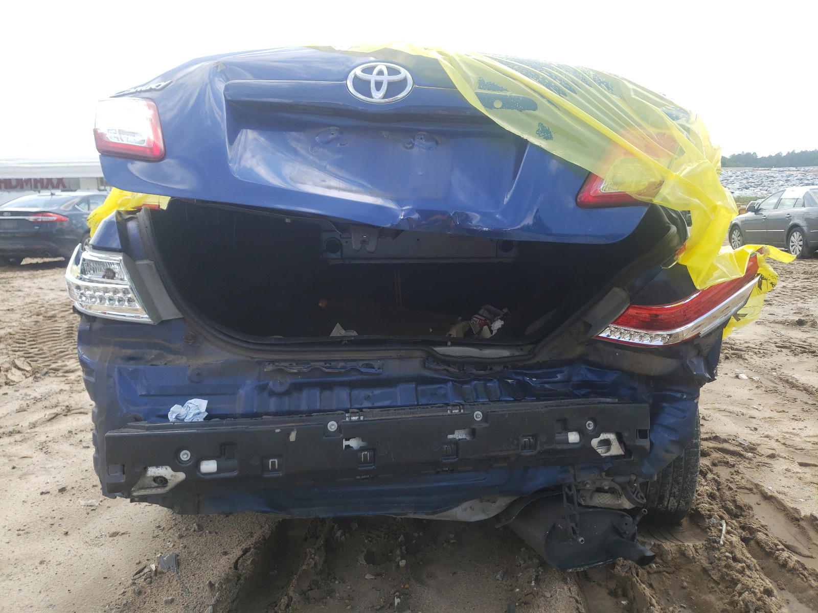 Photo 9 from auction – 2011 TOYOTA CAMRY BASE with VIN 4T1BF3EK2BU684009