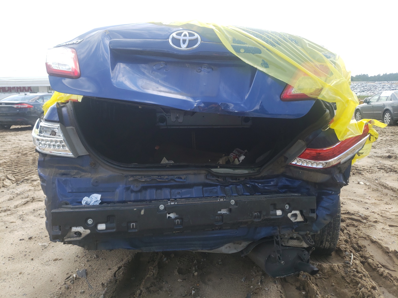Zdjęcie 9 z aukcji – 2011 TOYOTA CAMRY BASE z VIN 4T1BF3EK2BU684009