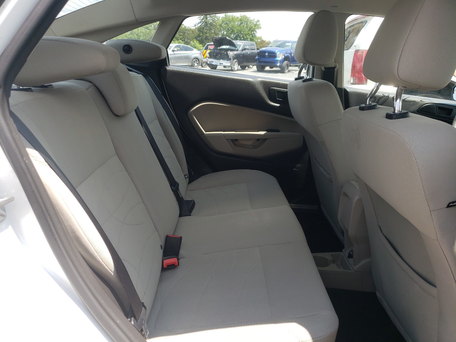 Photo 6 from auction – 2017 FORD FIESTA SE with VIN 3FADP4BJ3HM156705