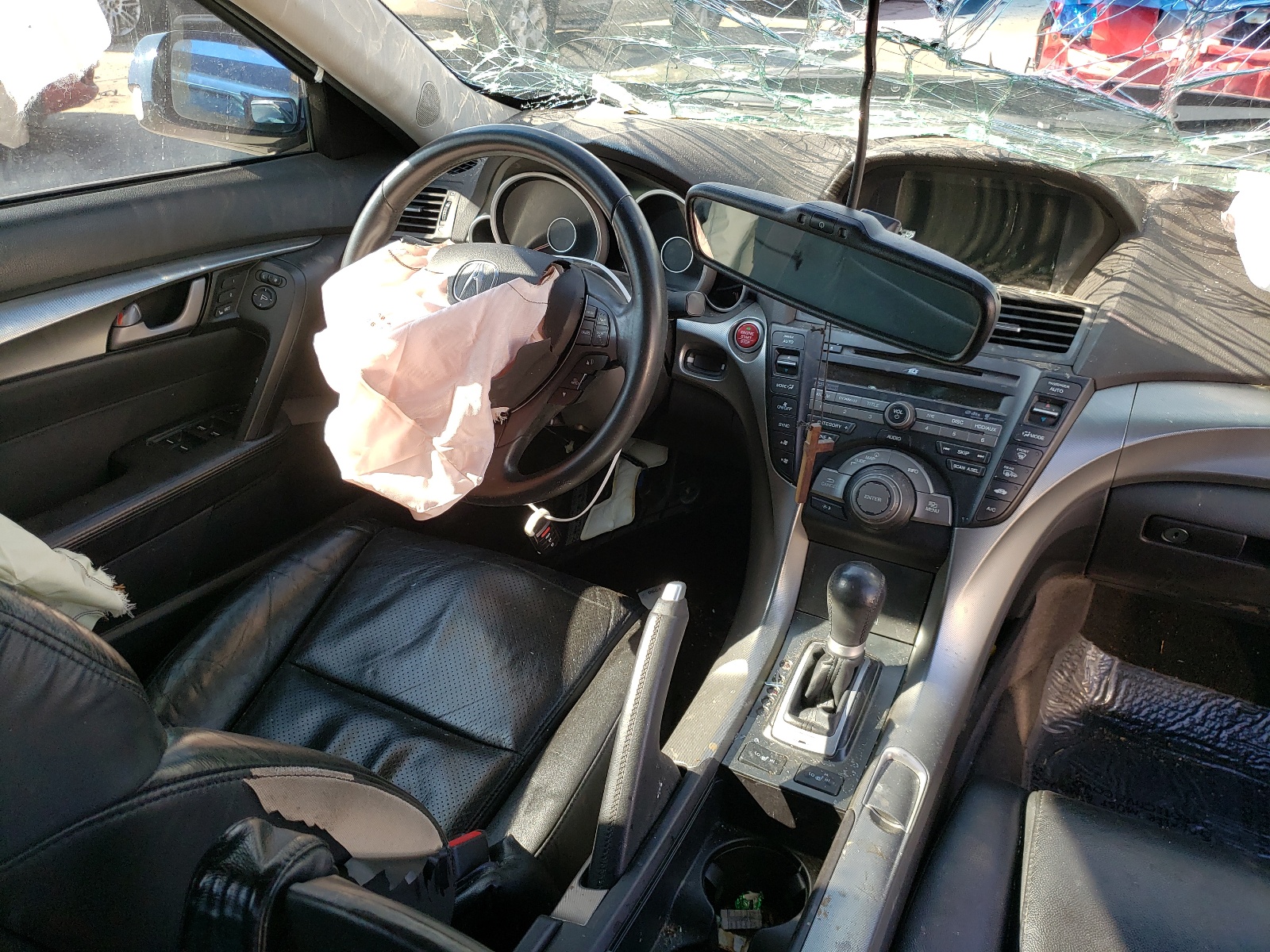 Photo 9 from auction – 2010 ACURA TL with VIN 19UUA8F57AA019836