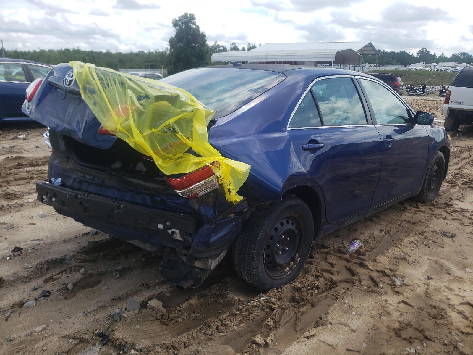 Photo 4 from auction – 2011 TOYOTA CAMRY BASE with VIN 4T1BF3EK2BU684009