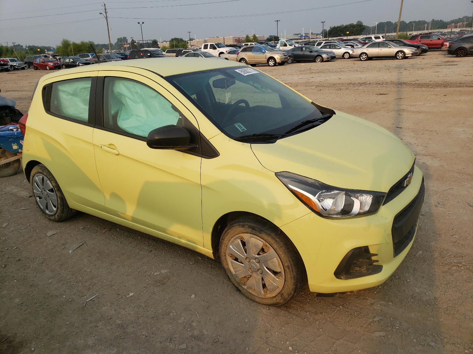 CHEVROLET SPARK LS 2018 with VIN KL8CB6SA8JC425345 - Photo from auction
