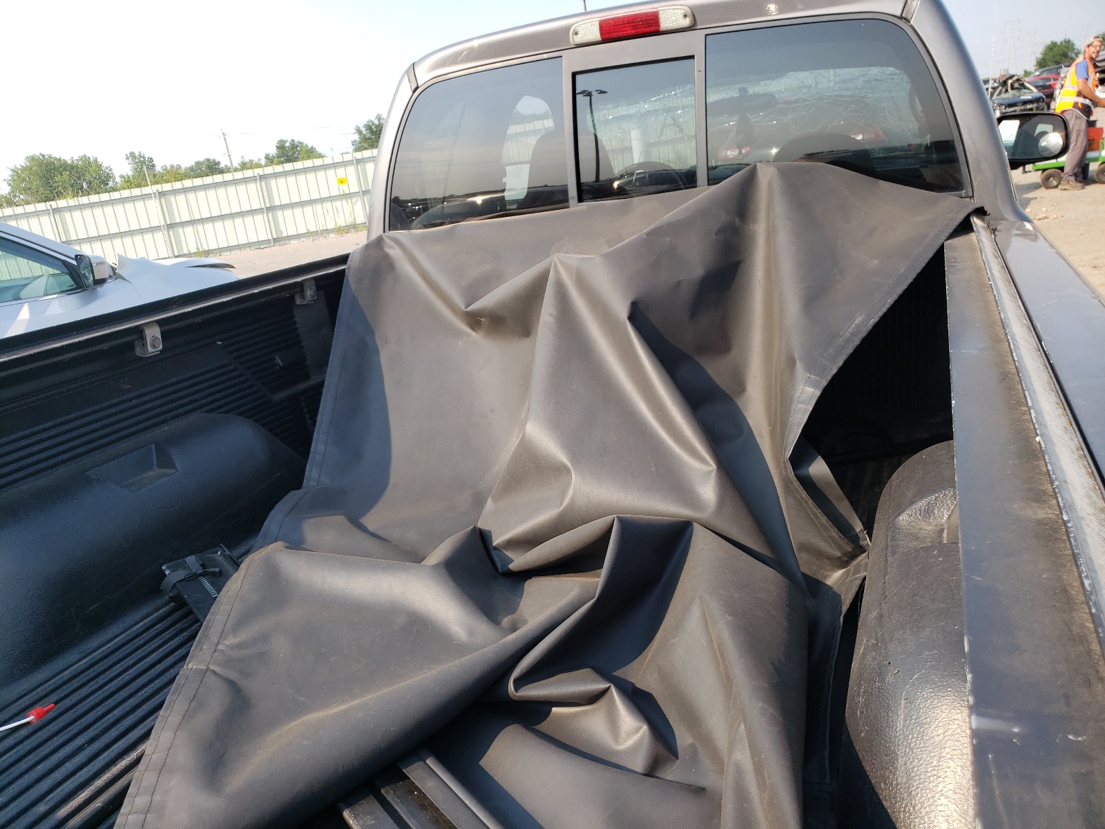 Photo 6 from auction – 2004 DODGE DAKOTA SPO with VIN 1D7HG32N24S642888