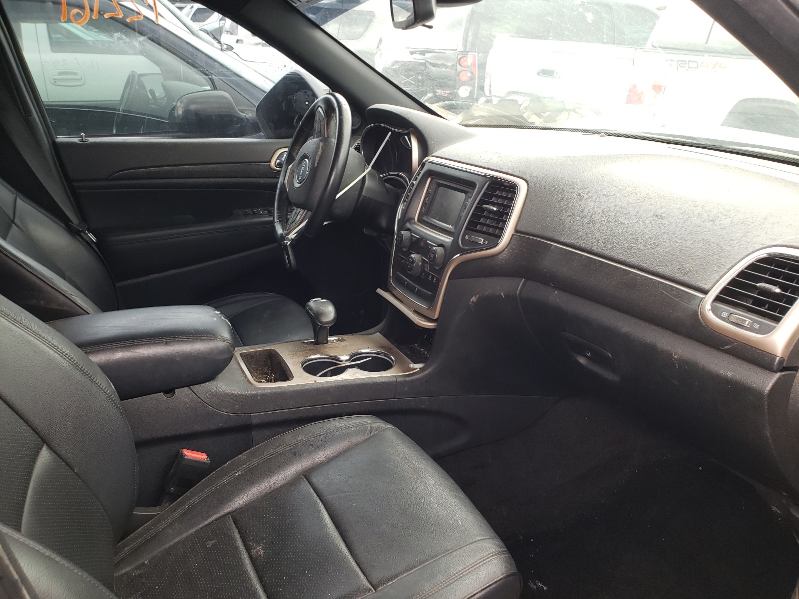 Photo 5 from auction – 2015 JEEP GRAND CHER with VIN 1C4RJFAG9FC691801