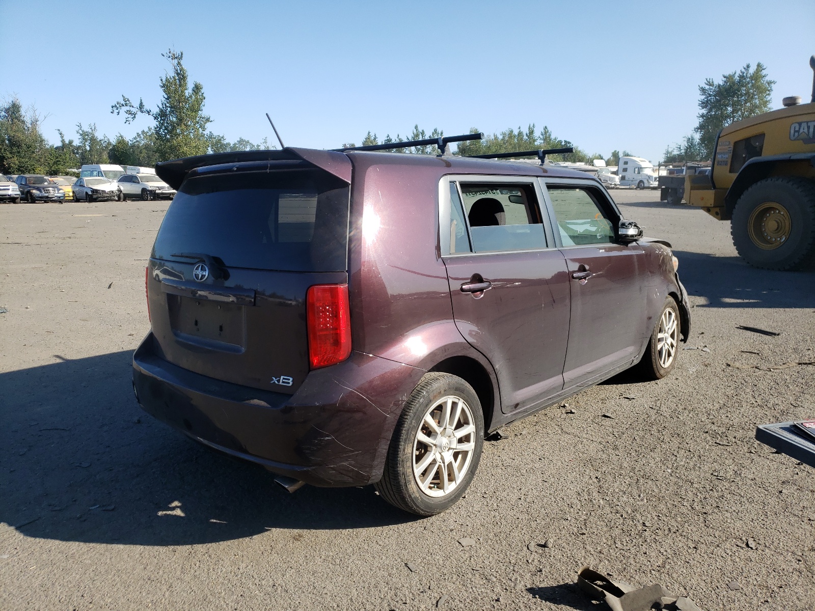 Photo 4 from auction – 2010 TOYOTA SCION XB with VIN JTLZE4FE1A1106153